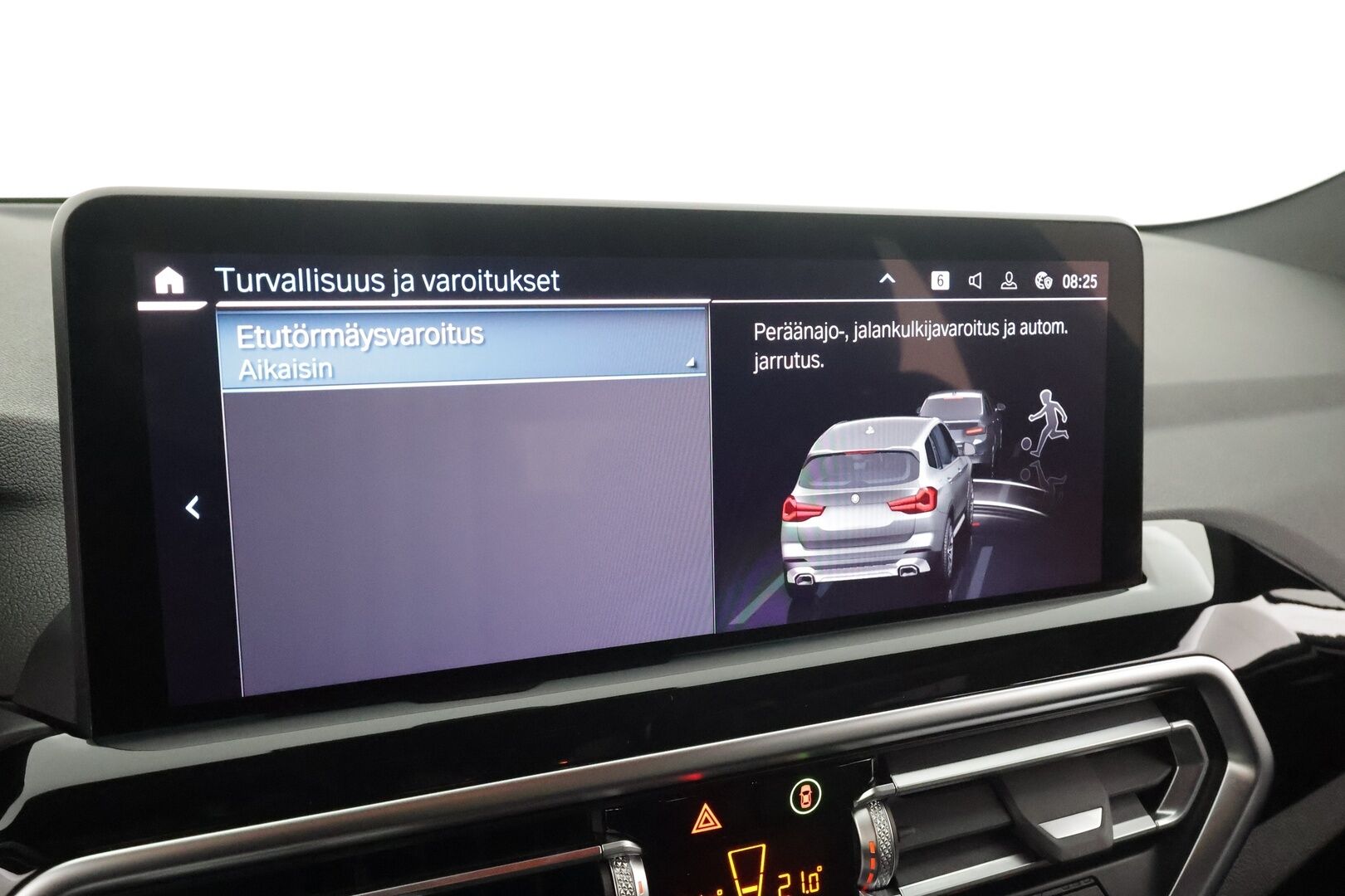 BMW X3 2023 G01 xDrive 30e A Charged Edition * ACC / P.kamera / Muistipenkki / Hifi / Sporttinahat / LED / Navi / Sähköluukku * - 1.Om Suomi-auto / Akku kuntotarkastettu / Kahdet renkaat aluvanteilla / Merkkihuollettu