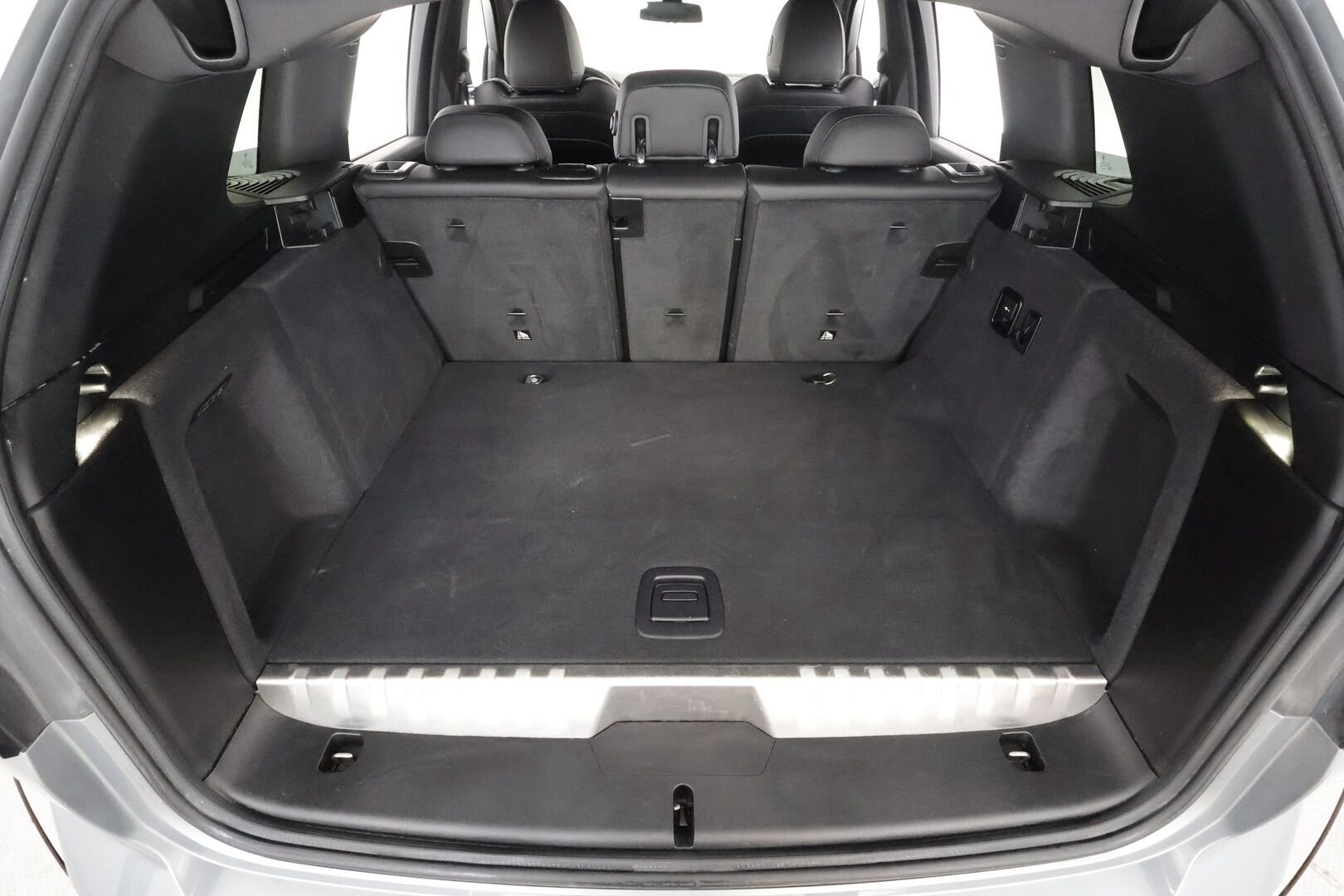 BMW X3 2023 G01 xDrive 30e A Charged Edition * ACC / P.kamera / Muistipenkki / Hifi / Sporttinahat / LED / Navi / Sähköluukku * - 1.Om Suomi-auto / Akku kuntotarkastettu / Kahdet renkaat aluvanteilla / Merkkihuollettu