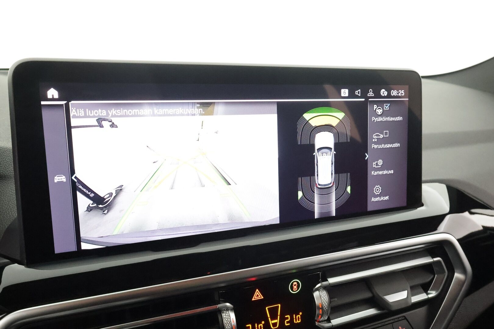 BMW X3 2023 G01 xDrive 30e A Charged Edition * ACC / P.kamera / Muistipenkki / Hifi / Sporttinahat / LED / Navi / Sähköluukku * - 1.Om Suomi-auto / Akku kuntotarkastettu / Kahdet renkaat aluvanteilla / Merkkihuollettu