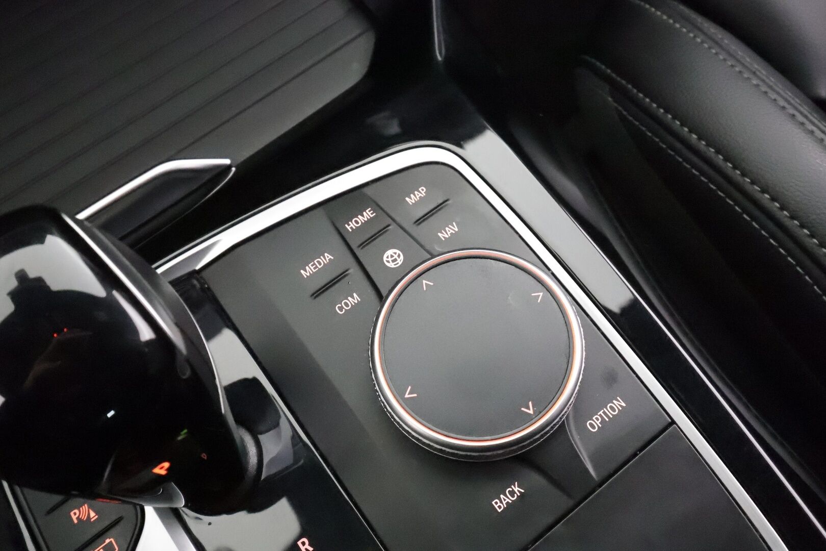 BMW X3 2023 G01 xDrive 30e A Charged Edition M-Sport ** Nahkasisusta / P-Kamera / LED / Hifi ** - 1.om Suomi-auto / Merkkihuollettu / 2x vanteet