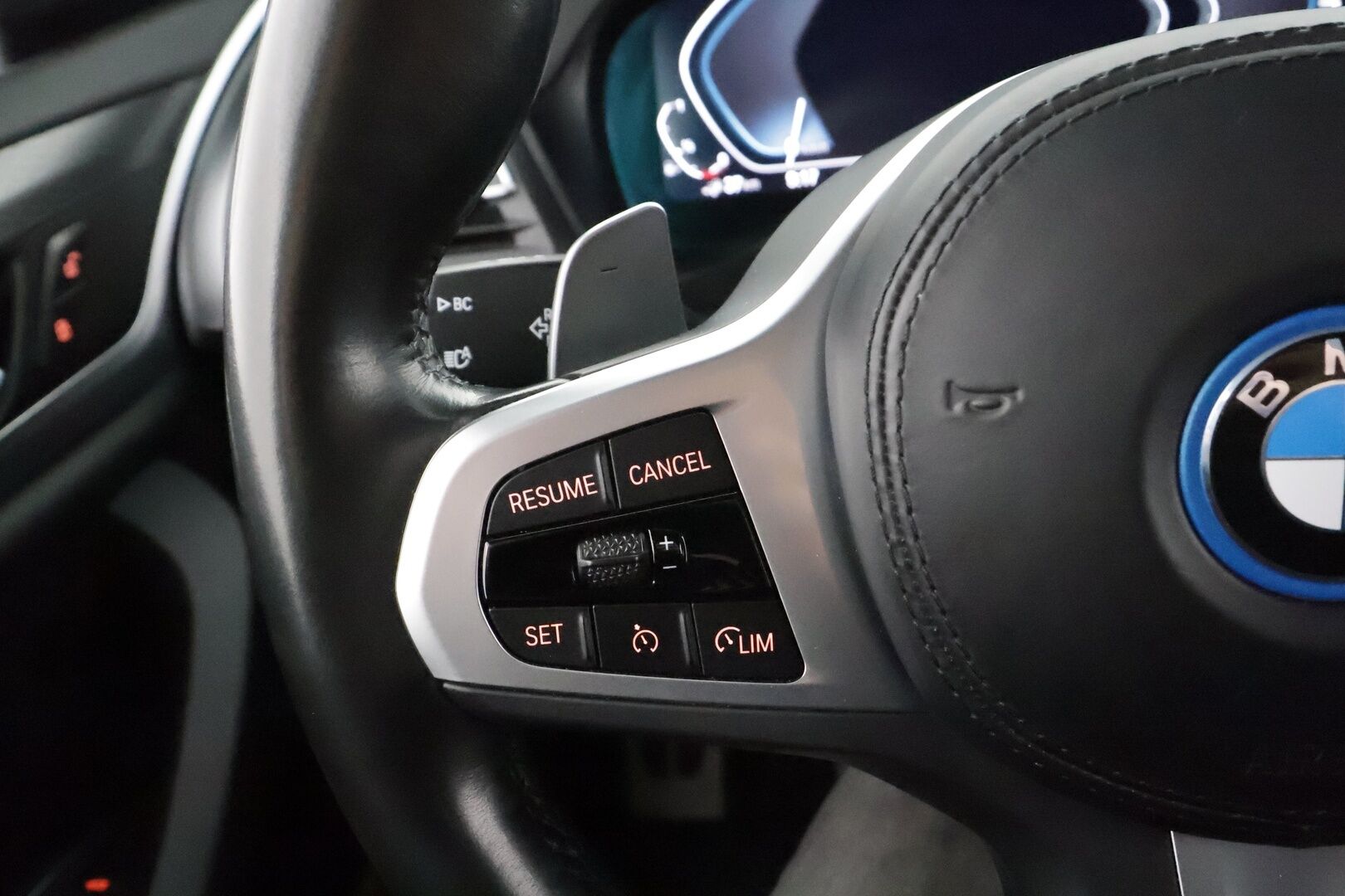 BMW X3 2023 G01 xDrive 30e A Charged Edition M-Sport ** Nahkasisusta / P-Kamera / LED / Hifi ** - 1.om Suomi-auto / Merkkihuollettu / 2x vanteet