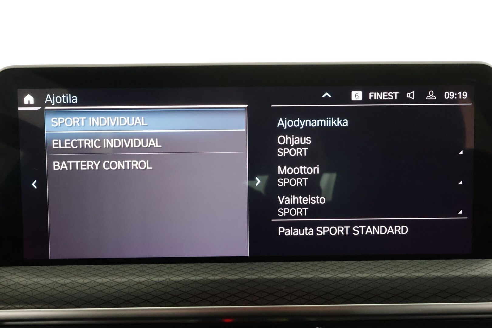 BMW X3 2023 G01 xDrive 30e A Charged Edition M-Sport ** Nahkasisusta / P-Kamera / LED / Hifi ** - 1.om Suomi-auto / Merkkihuollettu / 2x vanteet