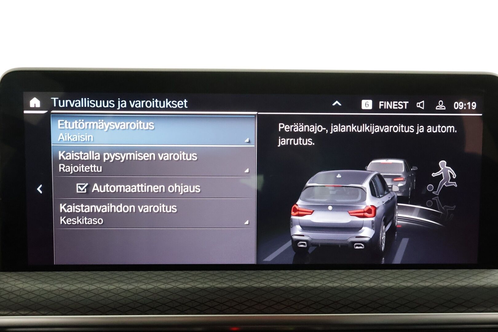 BMW X3 2023 G01 xDrive 30e A Charged Edition M-Sport ** Nahkasisusta / P-Kamera / LED / Hifi ** - 1.om Suomi-auto / Merkkihuollettu / 2x vanteet