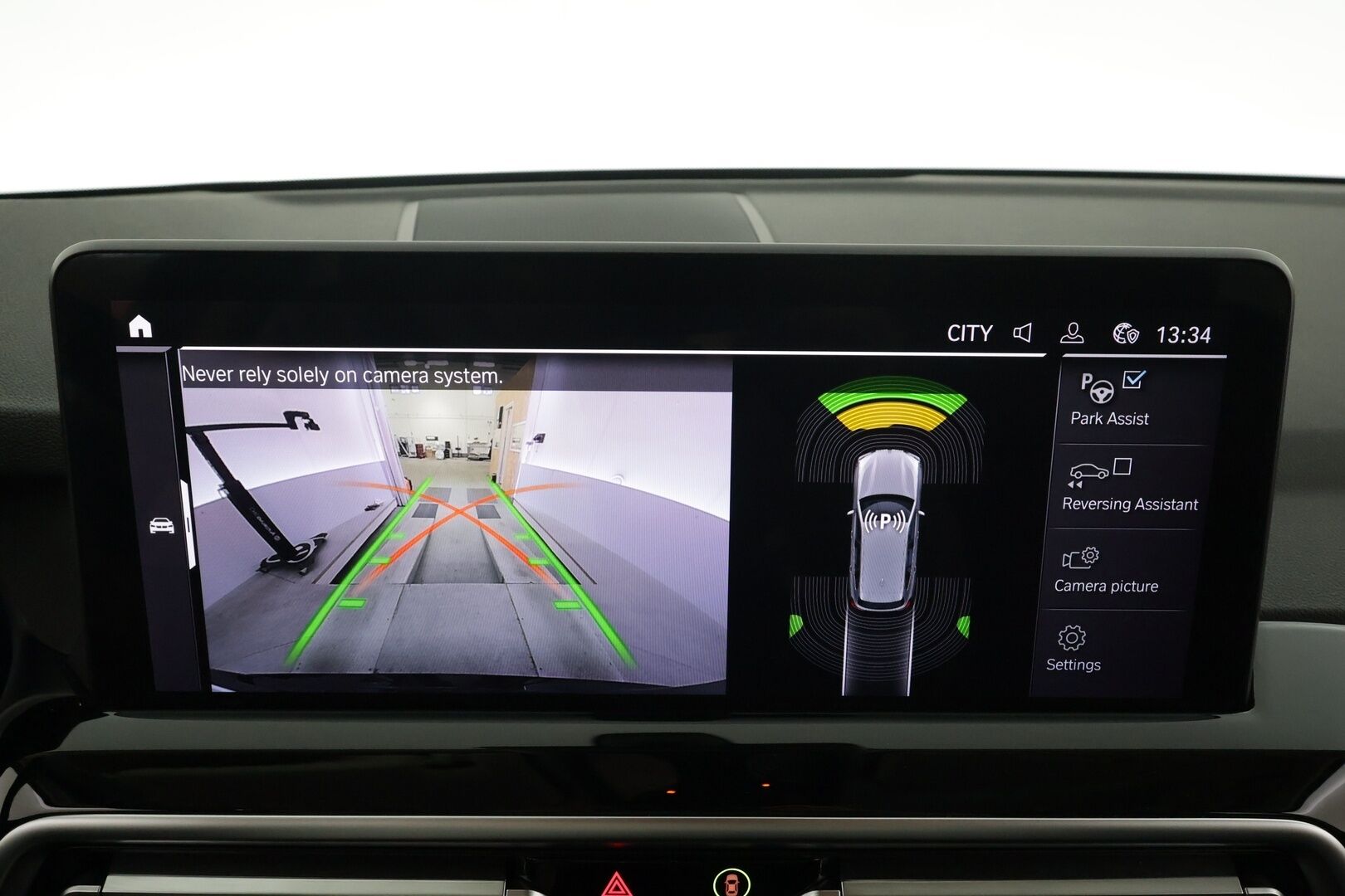 BMW X3 2023 G01 xDrive 30e A Charged Edition * ACC / P.kamera / Hifi / Koukku / Sporttinahat / Sähköluukku / Navi * - 1.Om Suomi-auto / Kahdet renkaat aluvanteilla / Merkkihuollettu