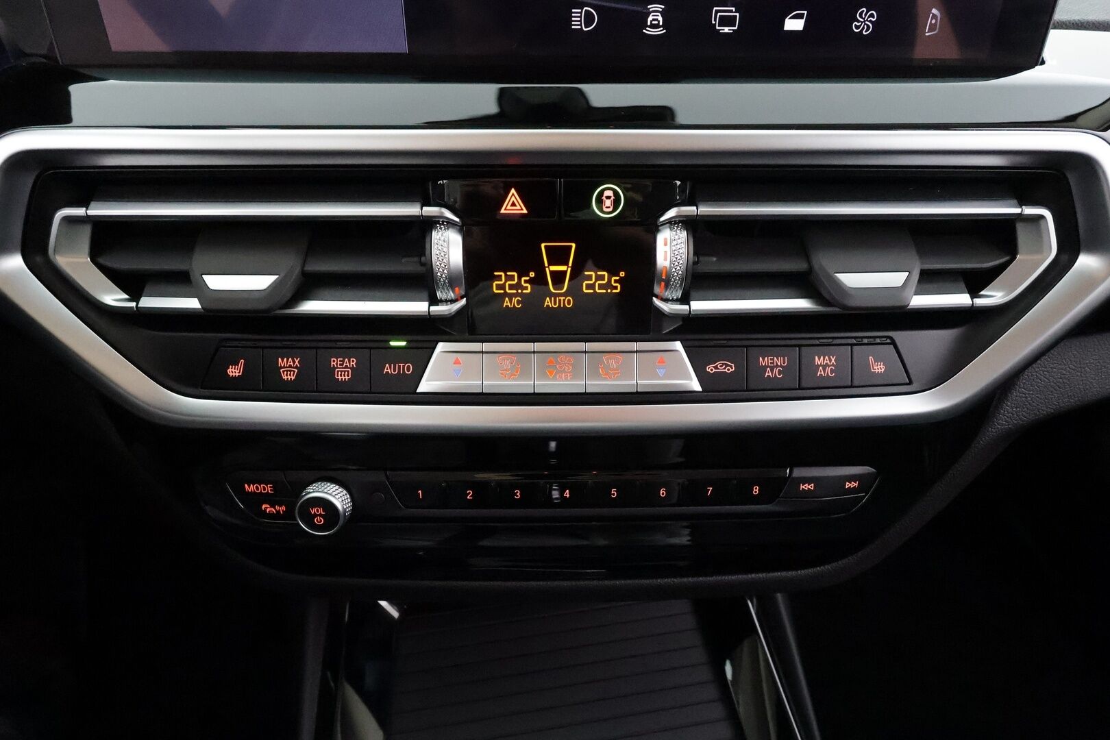 BMW X3 2023 G01 xDrive 30e A Charged Edition * ACC / P.kamera / Hifi / Koukku / Sporttinahat / Sähköluukku / Navi * - 1.Om Suomi-auto / Kahdet renkaat aluvanteilla / Merkkihuollettu