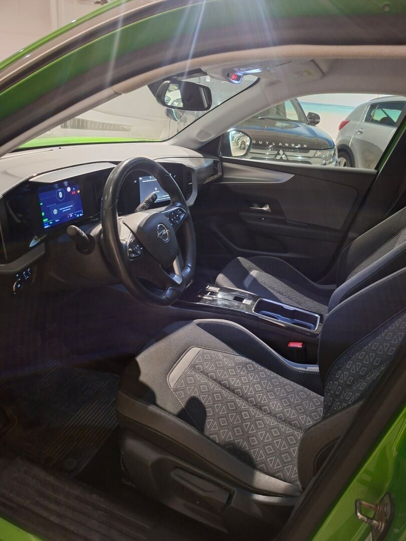 Opel MOKKA-E 2023 Comfort 136 automaatti - | LED | Digimittari | Merkkihuollettu | P.Kamera | Autom.Pitkät  | Lämm.Ratti | 2x Hyvät Renkaat |