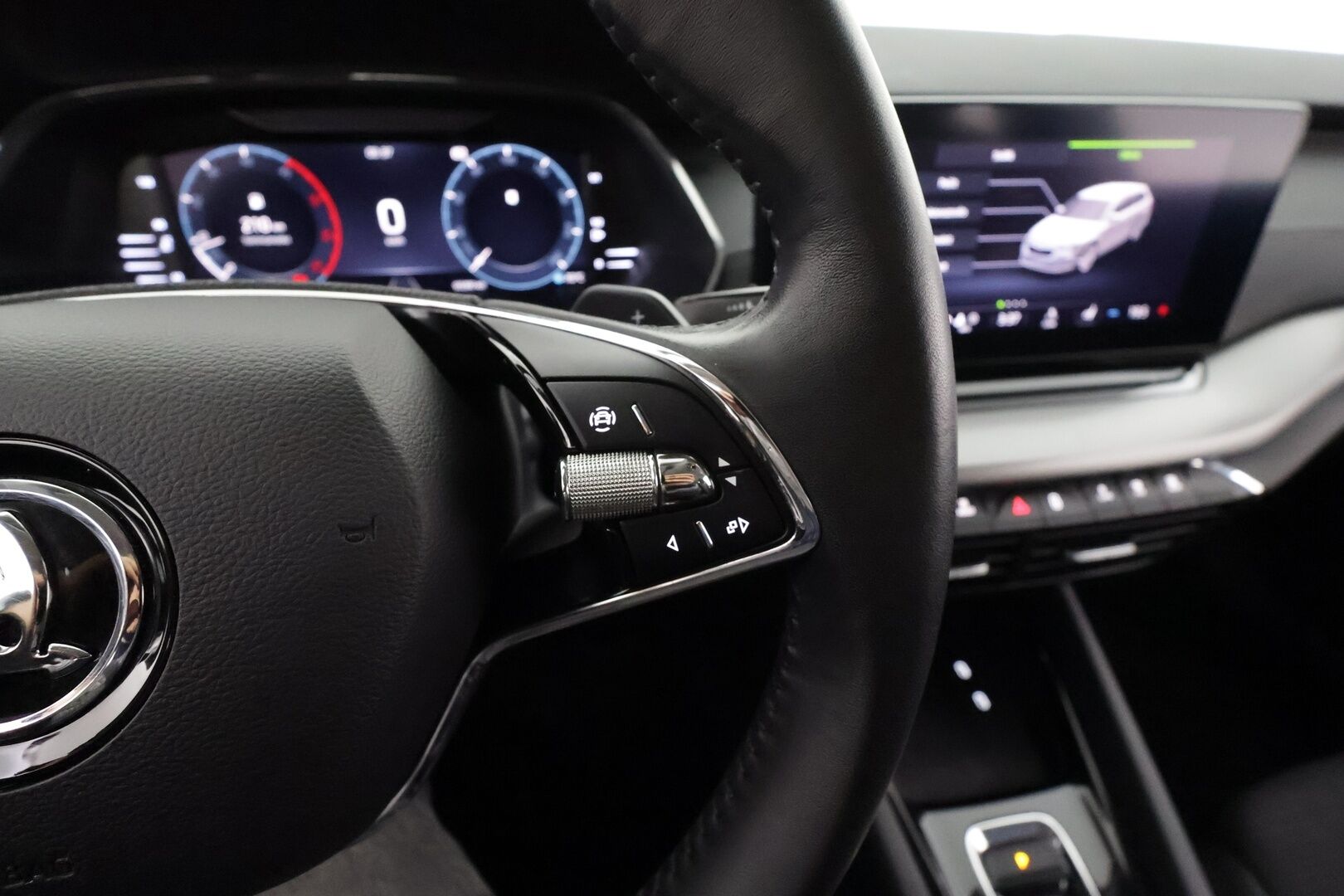 Skoda Octavia 2023 Combi 2.0 TDI 150 Ambition Nordic Edition DSG * Webasto / LED / Vakkari / Kaistavahti / Keyless * - 1.Om Suomi-auto / Kahdet renkaat