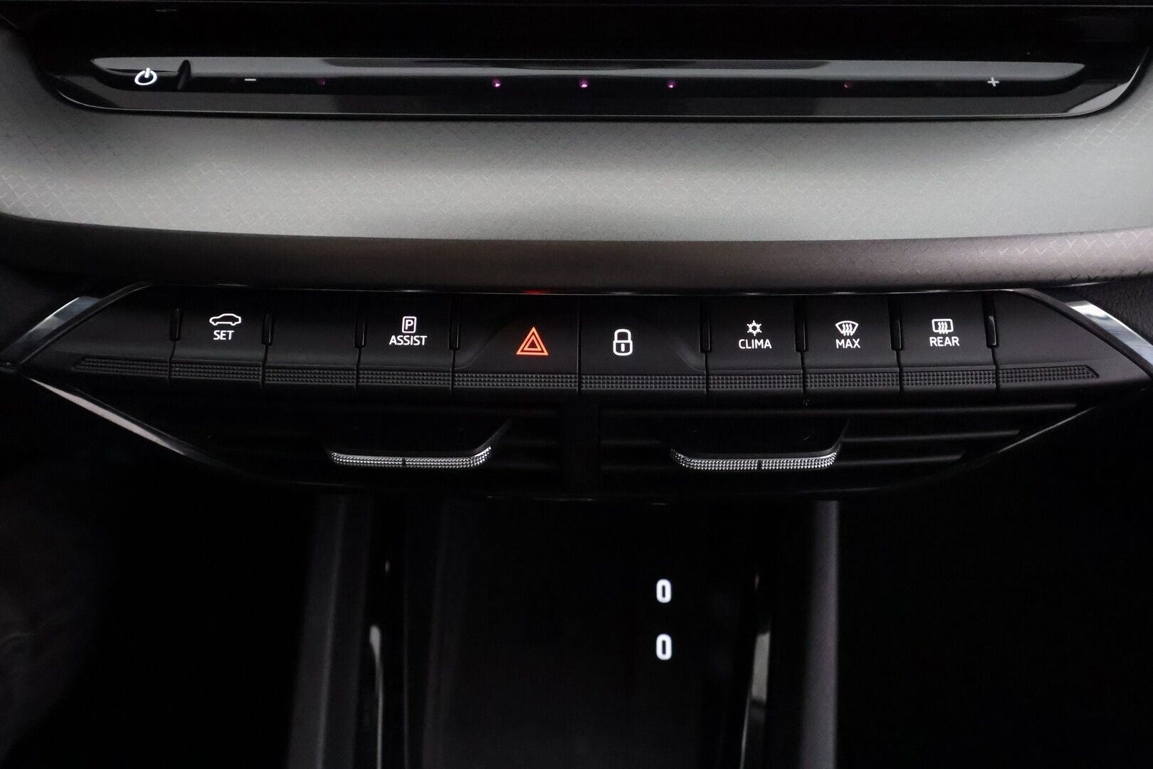 Skoda Octavia 2023 Combi 2.0 TDI 150 Ambition Nordic Edition DSG * Webasto / LED / Vakkari / Kaistavahti / Keyless * - 1.Om Suomi-auto / Kahdet renkaat