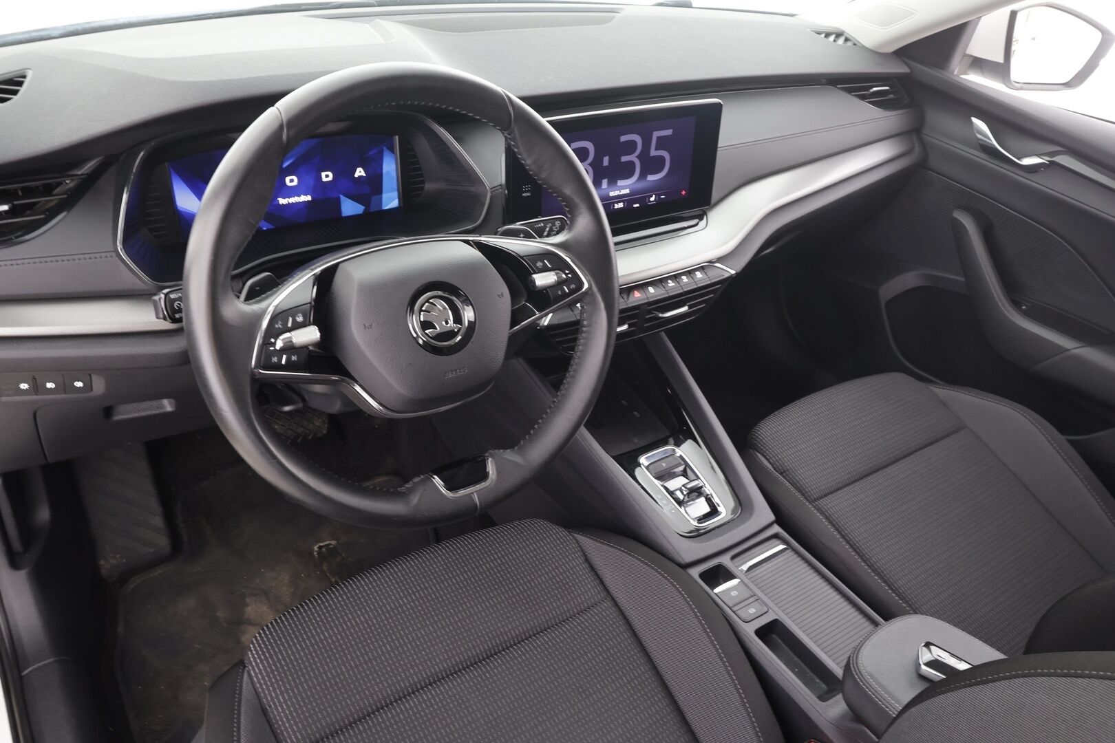 Skoda Octavia 2023 Combi 2.0 TDI 150 Ambition Nordic Edition DSG * Webasto / LED / Vakkari / Kaistavahti / Keyless * - 1.Om Suomi-auto / Kahdet renkaat