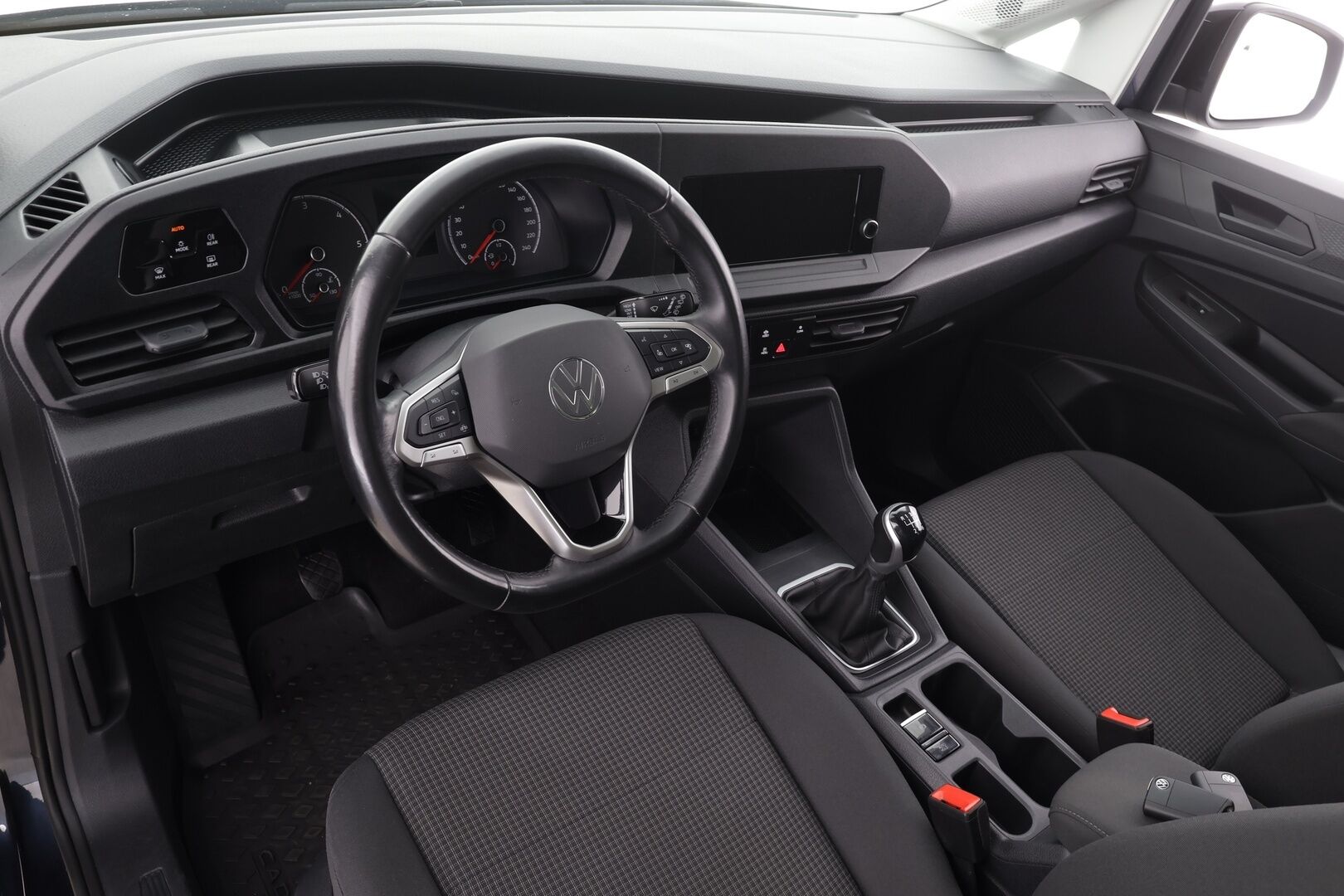 Volkswagen Caddy 2023 Family 2,0 TDI 75kW  7-P * 1.Om Suomi-auto / Vakkari / P.tutkat / Webasto / Koukku / 2xRenkaat *