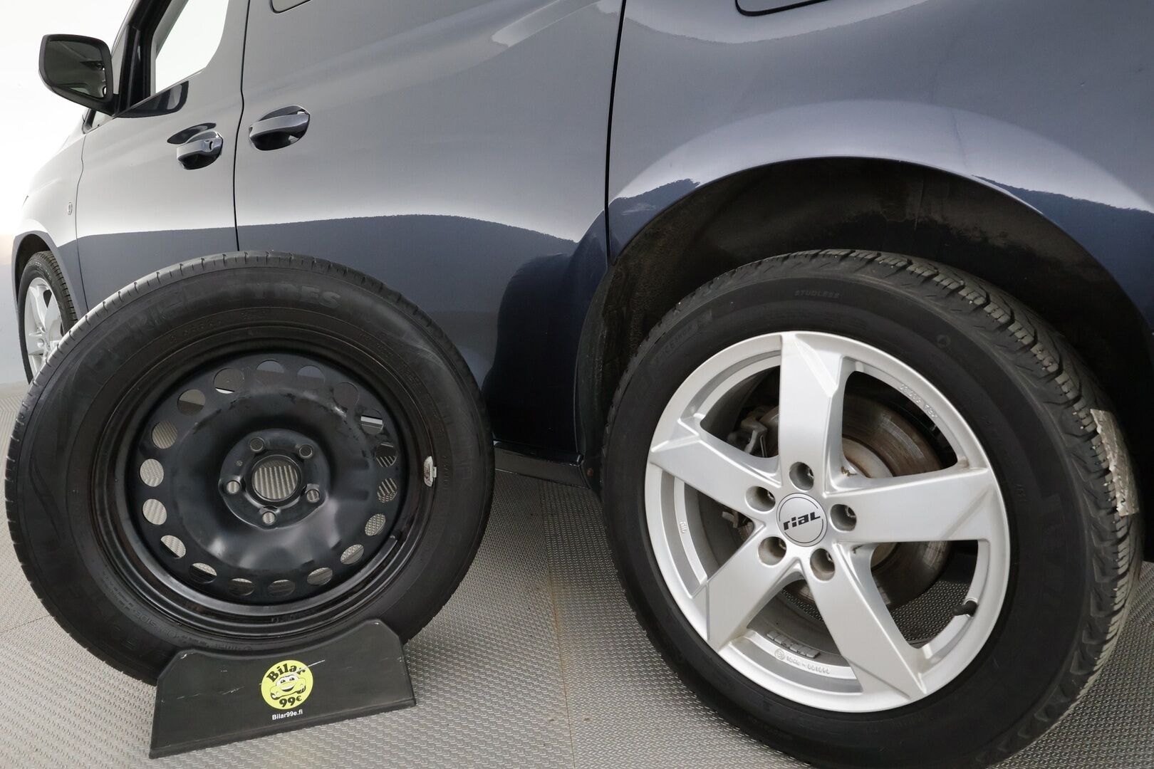 Volkswagen Caddy 2023 Family 2,0 TDI 75kW  7-P * 1.Om Suomi-auto / Vakkari / P.tutkat / Webasto / Koukku / 2xRenkaat *