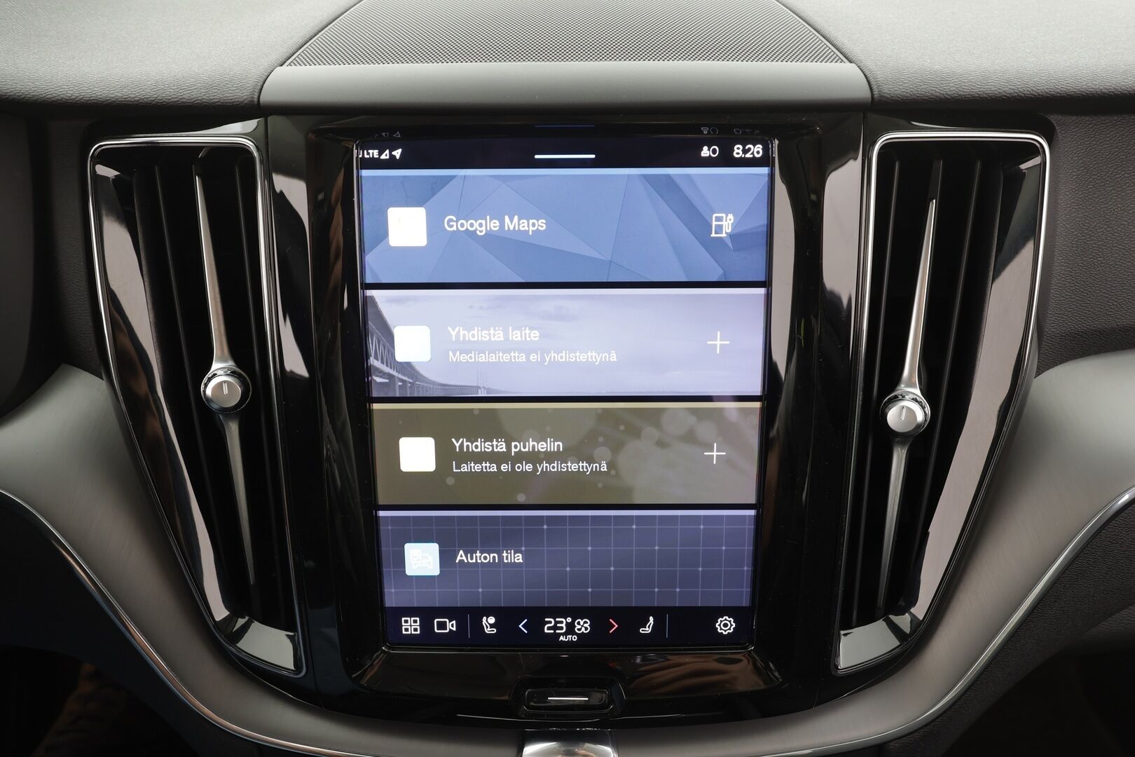 Volvo XC60 2023 T6 AWD Long Range Core aut * ACC / Webasto / Panorama / Koukku / P.Kamera / LED / Navi / Facelift / BLIS / Keyless * - 1.Om Suomi-auto / Kahdet renkaat aluvanteilla / Merkkihuollettu - HULLUT AVAJAISHULINAT KORKOTARJOUS 3,29 %