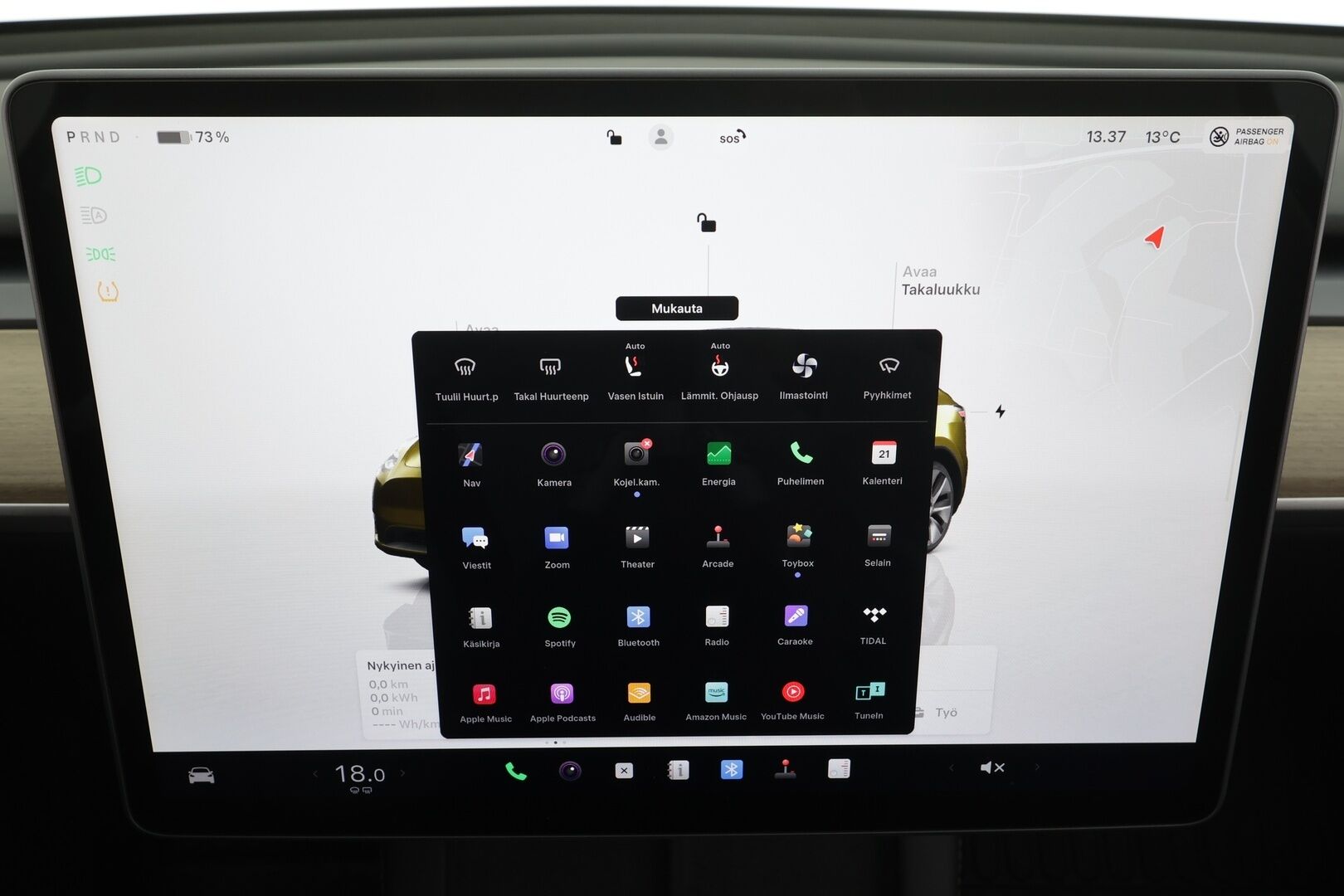 Tesla Model Y 2023 Long Range Dual Motor * Lasikatto / Koukku / ILP / ACC / Matrix-LED / Muistipenkki / P.kamera / Premium Audio / Navi * - 1-om Suomi-auto / 2x Latauskaapelit / Kahdet renkaat aluvanteilla