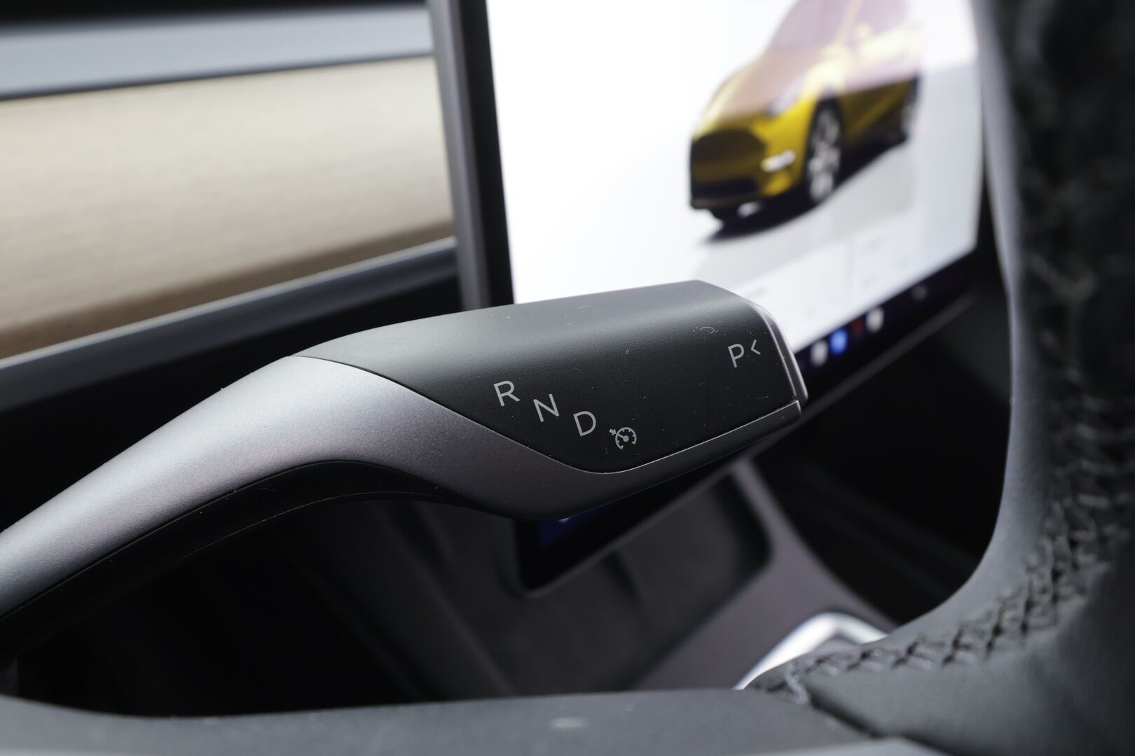 Tesla Model Y 2023 Long Range Dual Motor * Lasikatto / Koukku / ILP / ACC / Matrix-LED / Muistipenkki / P.kamera / Premium Audio / Navi * - 1-om Suomi-auto / 2x Latauskaapelit / Kahdet renkaat aluvanteilla