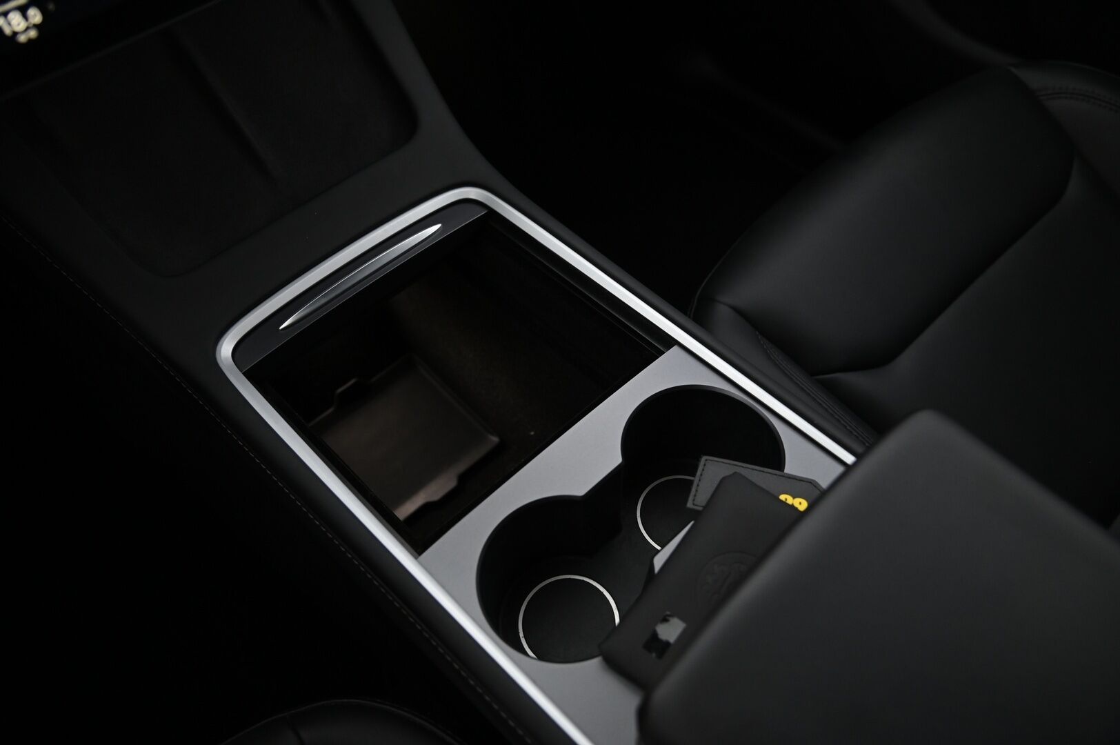 Tesla Model Y 2022 Performance Dual Motor *Lämpöpumppu / AP3 / AMD Ryzen / Premium Audio* - 3,99 % KORKOTARJOUS TÄHÄN AUTOON - Juuri saapunut! / Akku kuntotarkastettu*