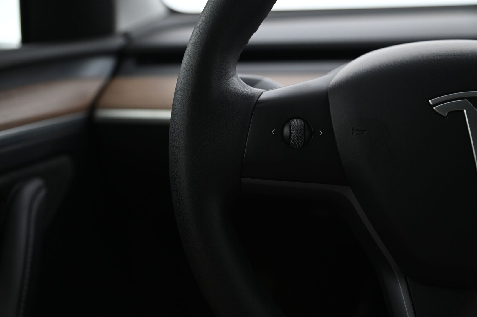 Tesla Model Y 2022 Performance Dual Motor *Lämpöpumppu / AP3 / AMD Ryzen / Premium Audio* - 3,99 % KORKOTARJOUS TÄHÄN AUTOON - Juuri saapunut! / Akku kuntotarkastettu*