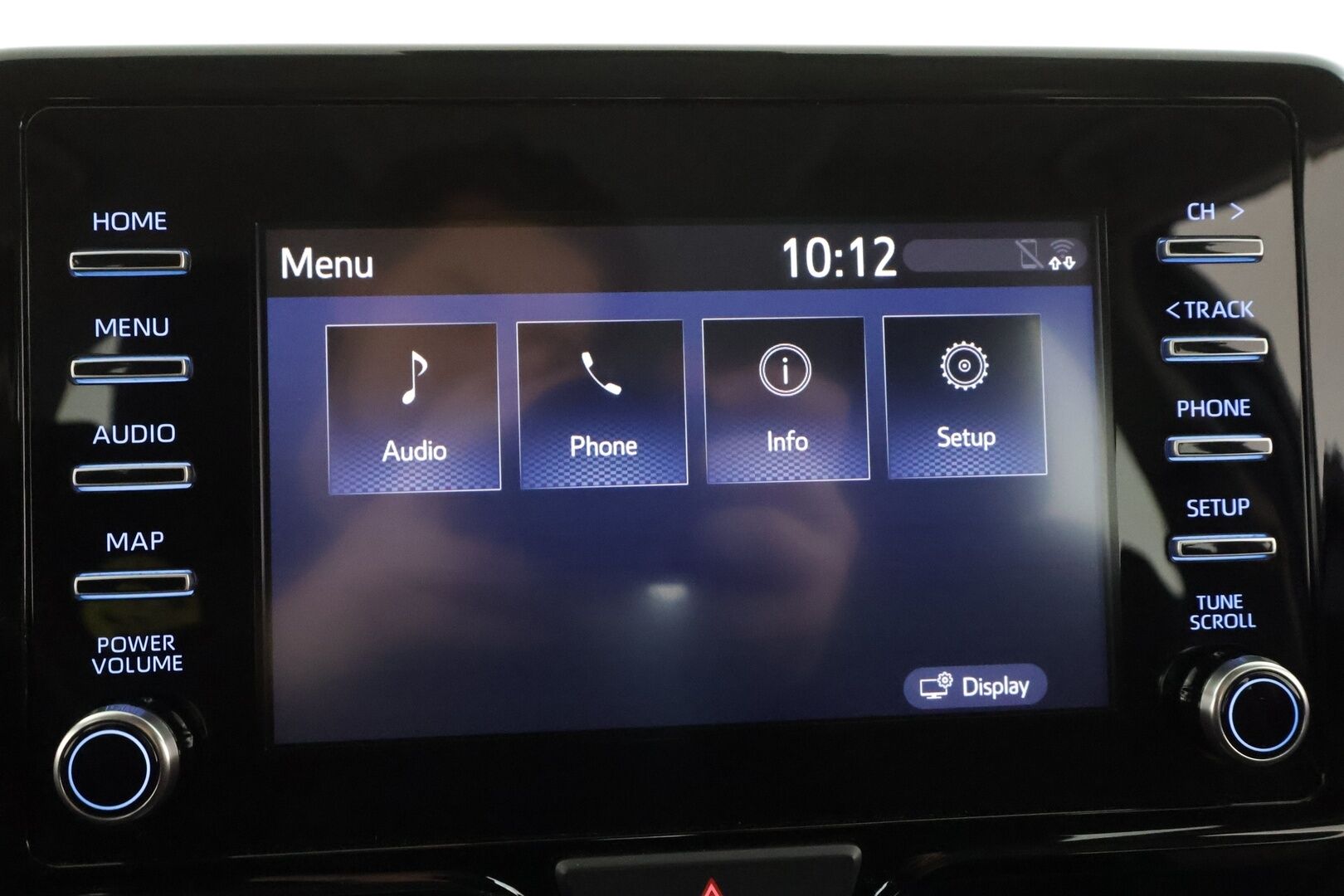 Toyota Yaris 2023 1,5 Hybrid Active * ACC / P.Kamera / Kaistavahti / Apple&Android / 2x Renkaat / ALV * - HULLUT AVAJAISHULINAT KORKOTARJOUS 3,29 %