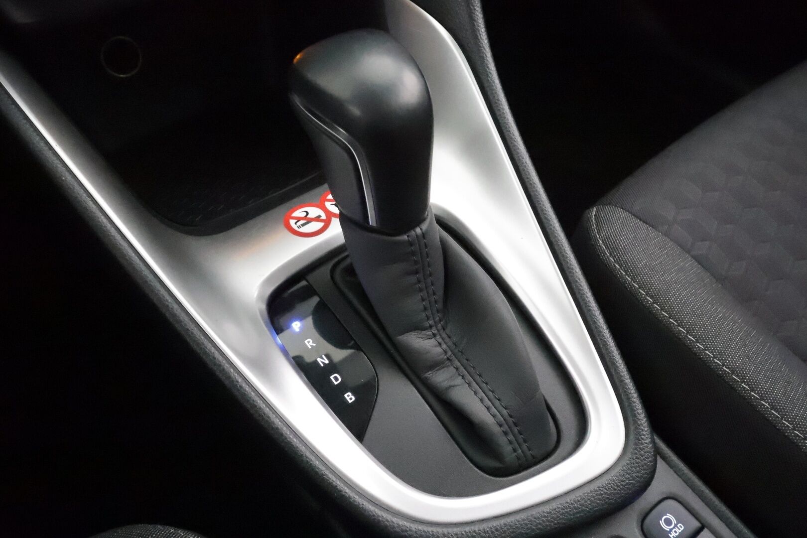 Toyota Yaris 2023 1,5 Hybrid Active * ACC / P.Kamera / Kaistavahti / Apple&Android / 2x Renkaat / ALV * - HULLUT AVAJAISHULINAT KORKOTARJOUS 3,29 %