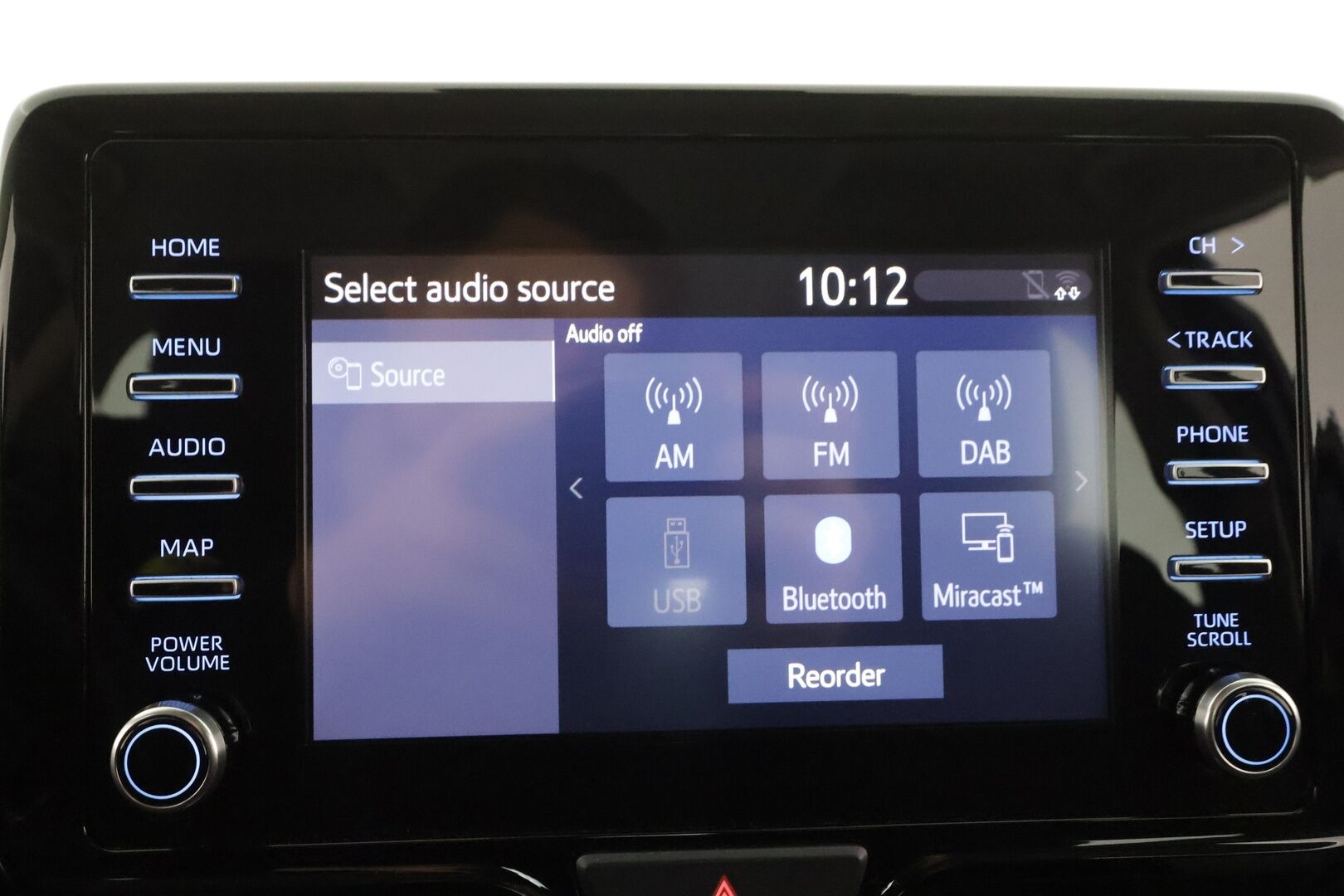 Toyota Yaris 2023 1,5 Hybrid Active * ACC / P.Kamera / Kaistavahti / Apple&Android / 2x Renkaat / ALV * - HULLUT AVAJAISHULINAT KORKOTARJOUS 3,29 %