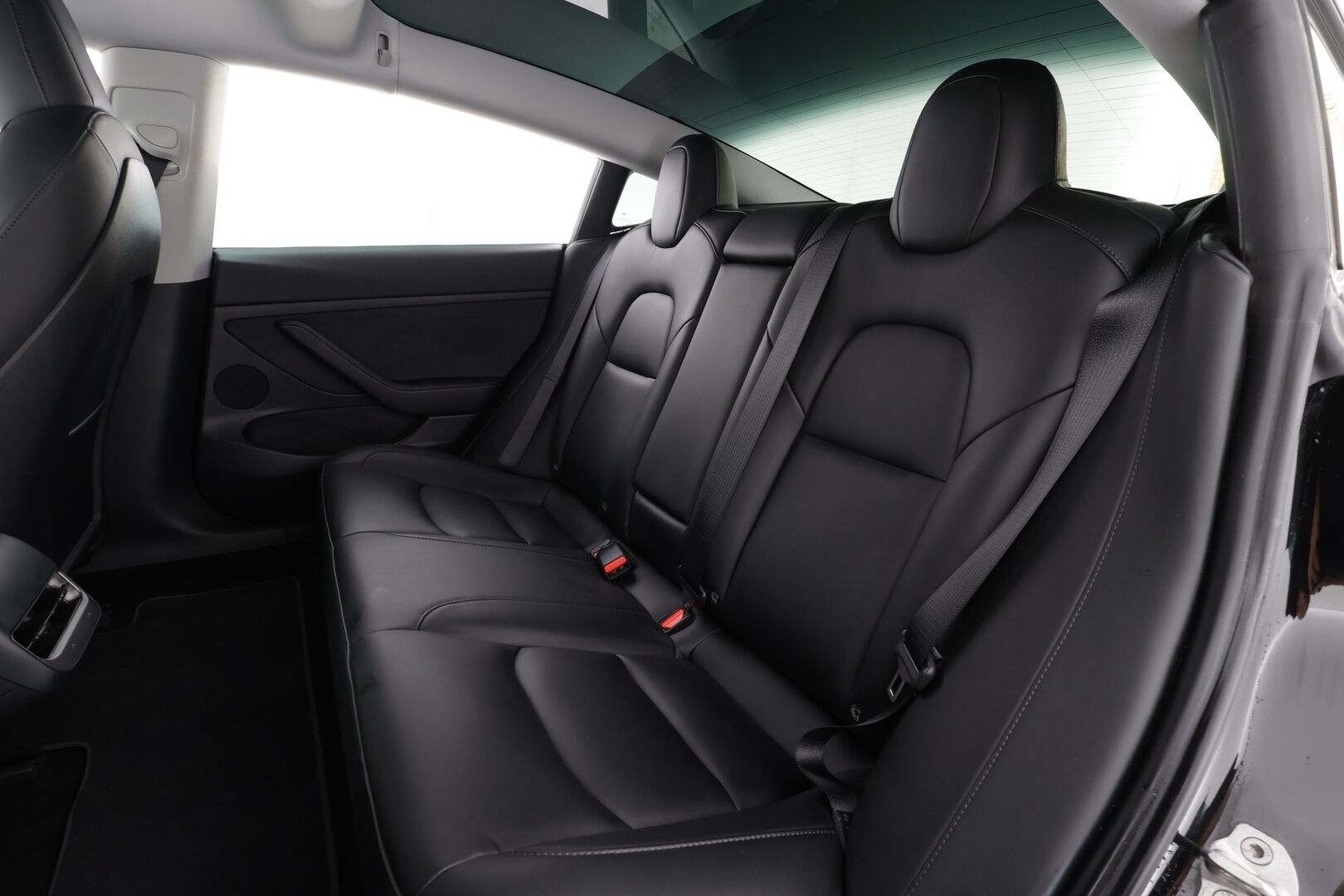 Tesla Model 3 2022 Performance * P.kamera / Premium Audio / Lasikatto / Nahat / Matrix LED / Navi / ILP * - Akku kuntotarkastettu - HULLU BLACKWEEK KORKOTARJOUS 2,49%