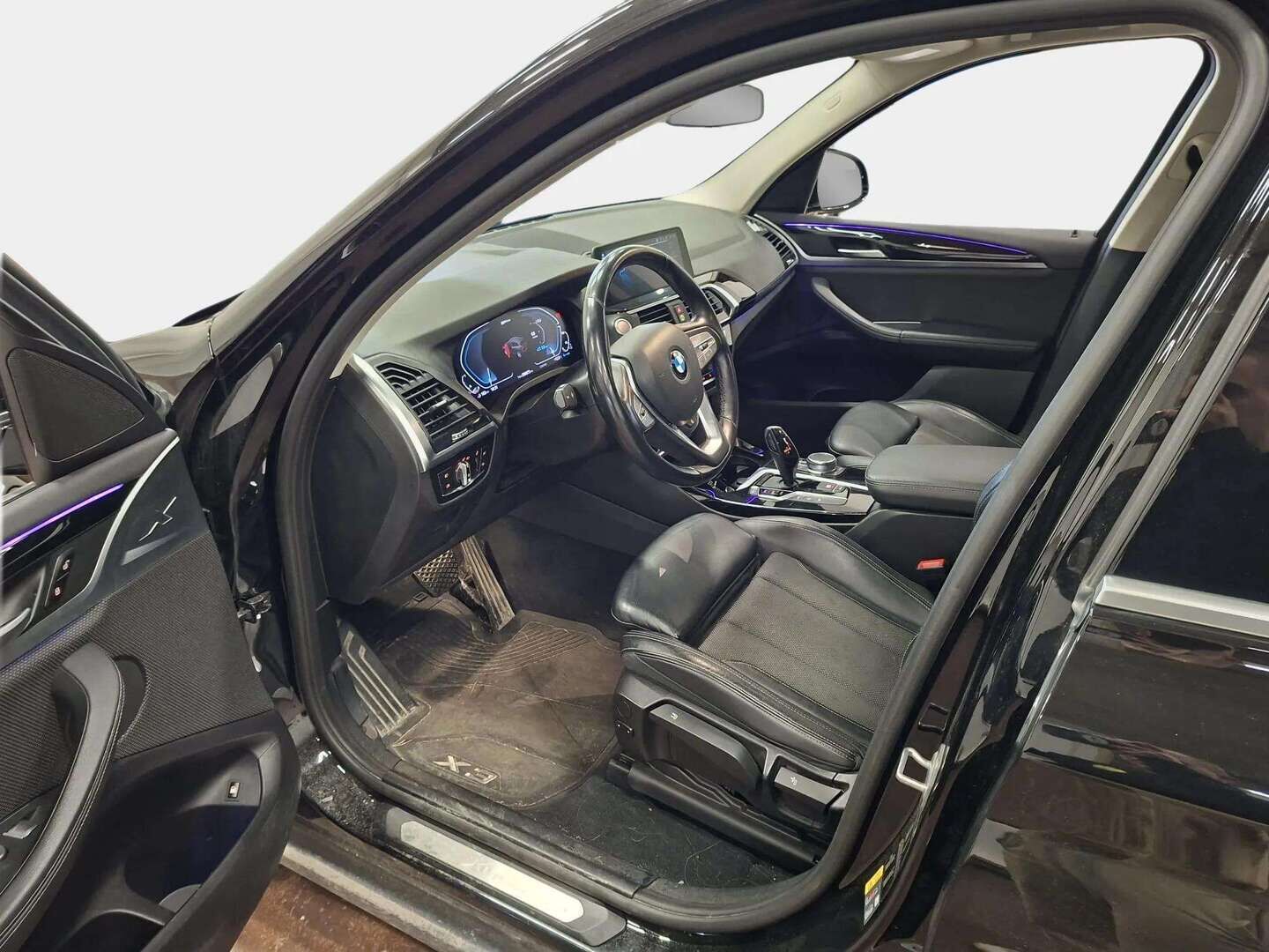 BMW X3 2020 G01 xDrive 30e A Business X-Line - | ACC | Hi-Fi | Koukku | Digimittaristo | LED | Sporttipenkit | P.tutkat | Navi | Apple & Android | Ambient Light | 2x renkaat ja vanteet |