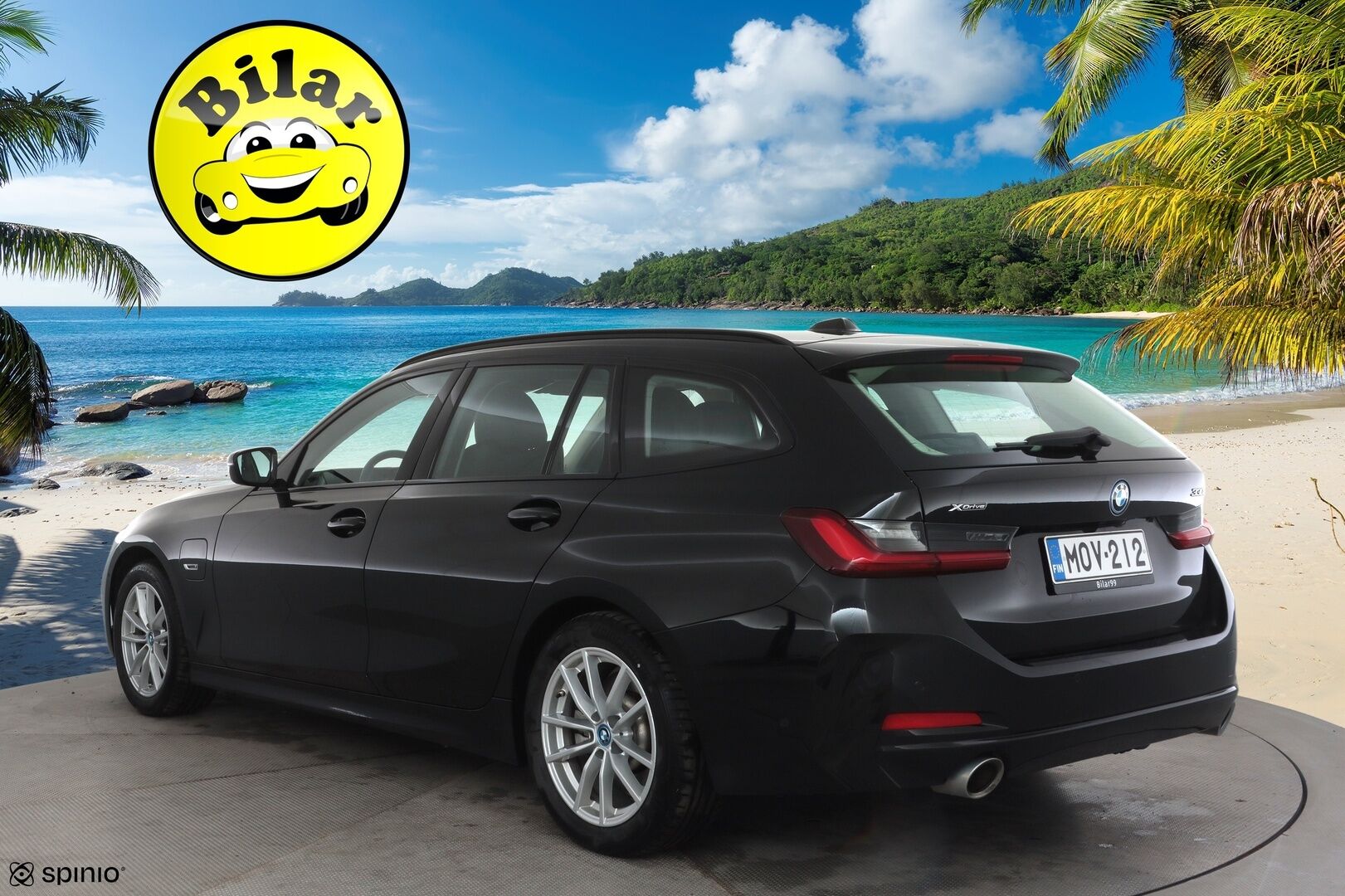 BMW 330 2023 G21 Touring 330e xDrive A Charged Edition - | ACC | Koukku | LCI | Muistipenkki | Sporttinahat | P.kamera | Lane Assist | LED | 2x renkaat aluin | Suomiauto | 2x kaapelit | 