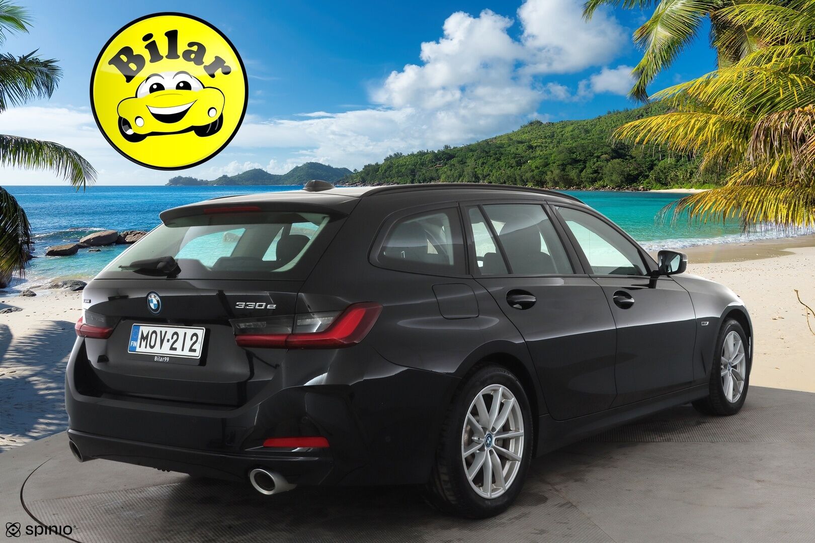 BMW 330 2023 G21 Touring 330e xDrive A Charged Edition - | ACC | Koukku | LCI | Muistipenkki | Sporttinahat | P.kamera | Lane Assist | LED | 2x renkaat aluin | Suomiauto | 2x kaapelit | 