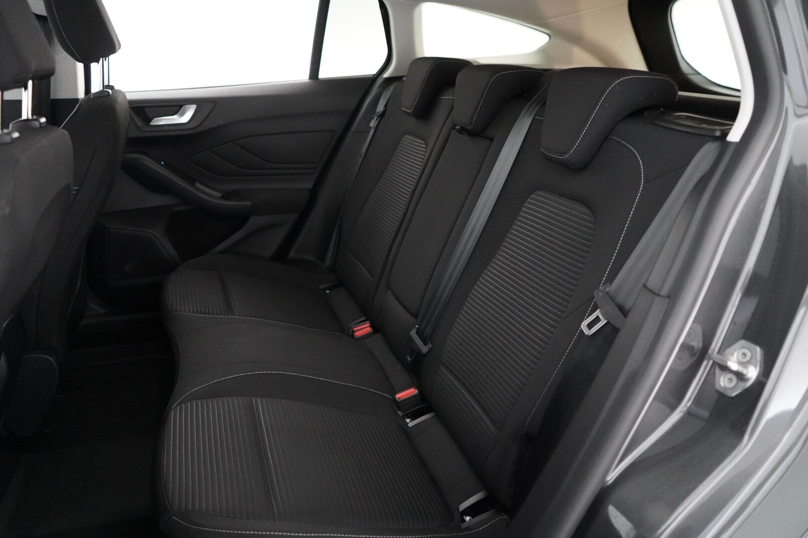 Ford Focus 2023 1.0 EcoBoost Hybrid Powershift 125hv A7 Titanium Wagon *Bang&Olufsen / Digimittaristo / ACC / Lohkolämmitin / Kamera / Sähkökontti* - Suomi-auto / Kahdet renkaat / Huippuvarustelu