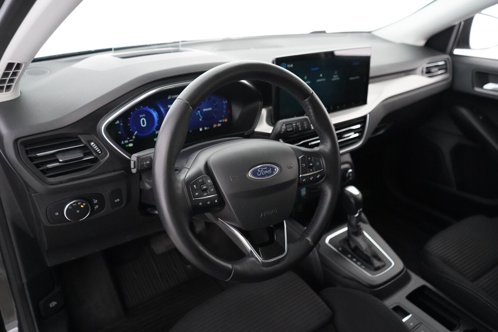 Ford Focus 2023 1.0 EcoBoost Hybrid Powershift 125hv A7 Titanium Wagon *Bang&Olufsen / Digimittaristo / ACC / Lohkolämmitin / Kamera / Sähkökontti* - Suomi-auto / Kahdet renkaat / Huippuvarustelu - HULLUT AVAJAISHULINAT KORKOTARJOUS 3,29 %