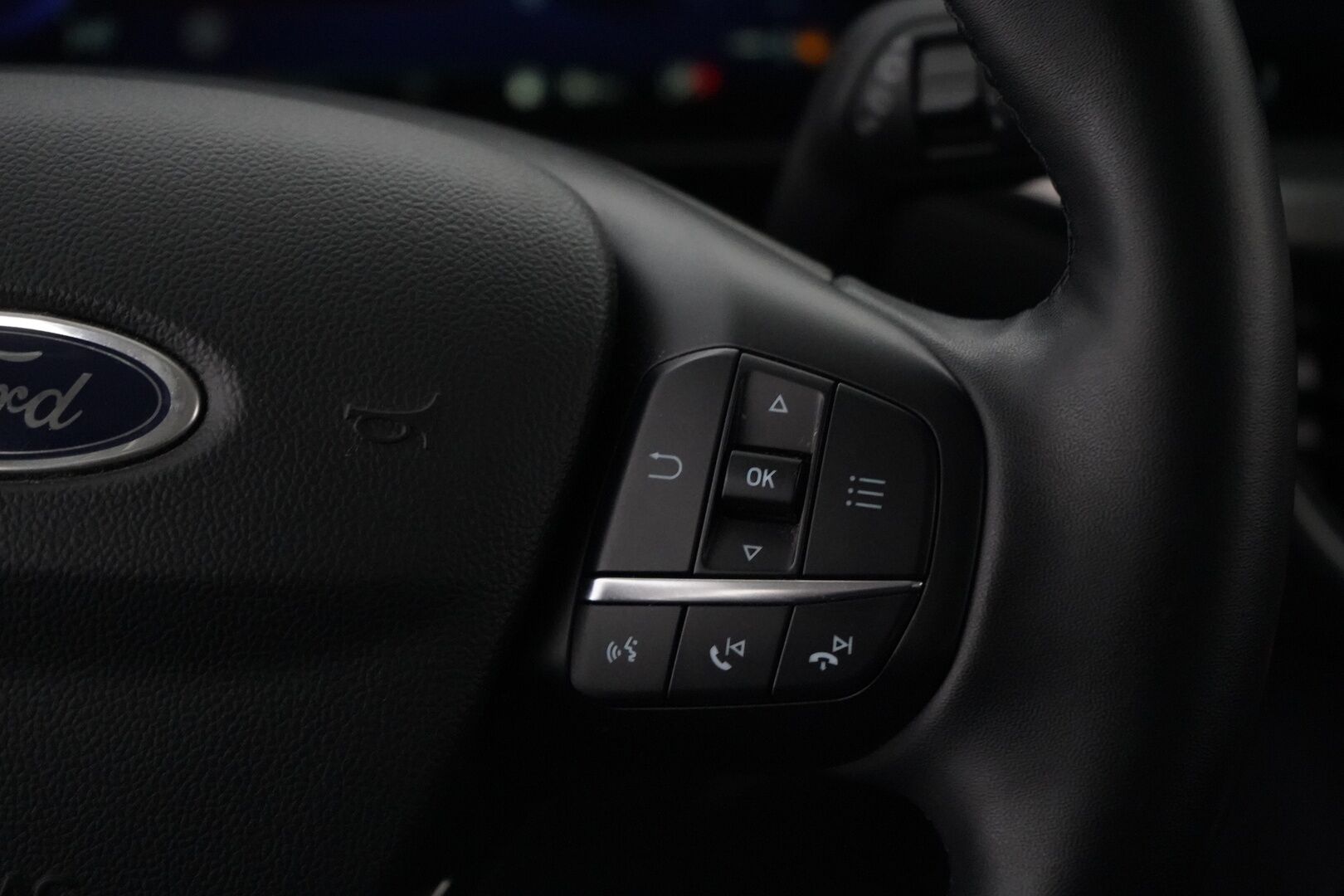 Ford Focus 2023 1.0 EcoBoost Hybrid Powershift 125hv A7 Titanium Wagon *Bang&Olufsen / Digimittaristo / ACC / Lohkolämmitin / Kamera / Sähkökontti* - Suomi-auto / Kahdet renkaat / Huippuvarustelu - HULLUT AVAJAISHULINAT KORKOTARJOUS 3,29 %