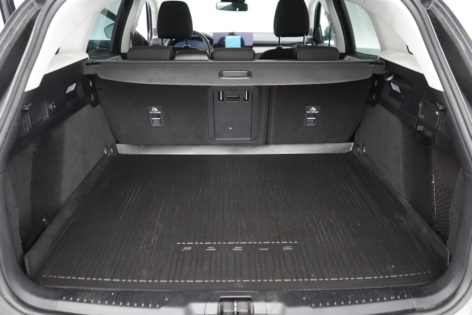 Ford Focus 2023 1.0 EcoBoost Hybrid Powershift 125hv A7 Titanium Wagon *Bang&Olufsen / Digimittaristo / ACC / Lohkolämmitin / Kamera / Sähkökontti* - Suomi-auto / Kahdet renkaat / Huippuvarustelu