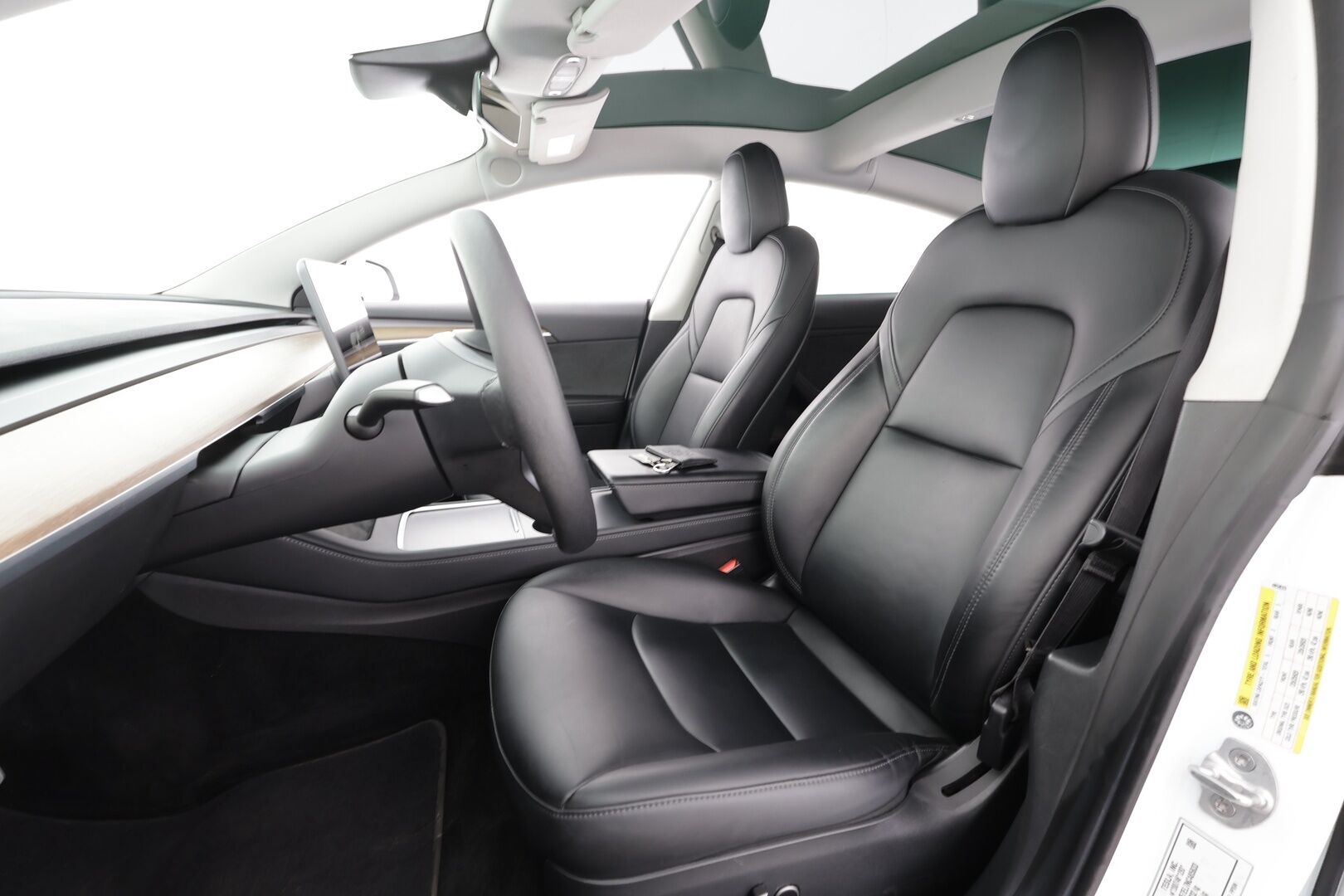 Tesla Model 3 2022 Long Range * Lasikatto / ILP / ACC / Matrix-LED / P.kamera / Muistipenkki / Premium Audio / Navi / Kaistavahti * - 2x Latauskaapelit - HULLUT BLACKWEEK JATKOT - KORKOTARJOUS 2,49%