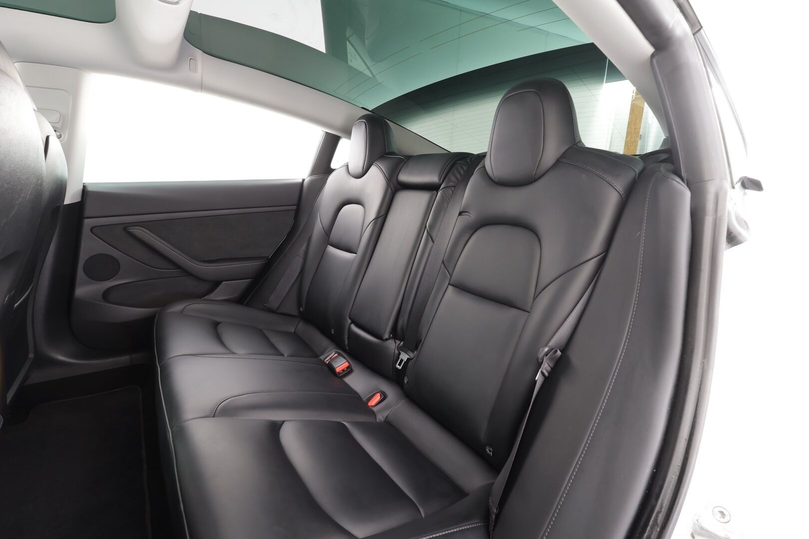 Tesla Model 3 2022 Long Range * Lasikatto / ILP / ACC / Matrix-LED / P.kamera / Muistipenkki / Premium Audio / Navi / Kaistavahti * - 2x Latauskaapelit - HULLUT BLACKWEEK JATKOT - KORKOTARJOUS 2,49%