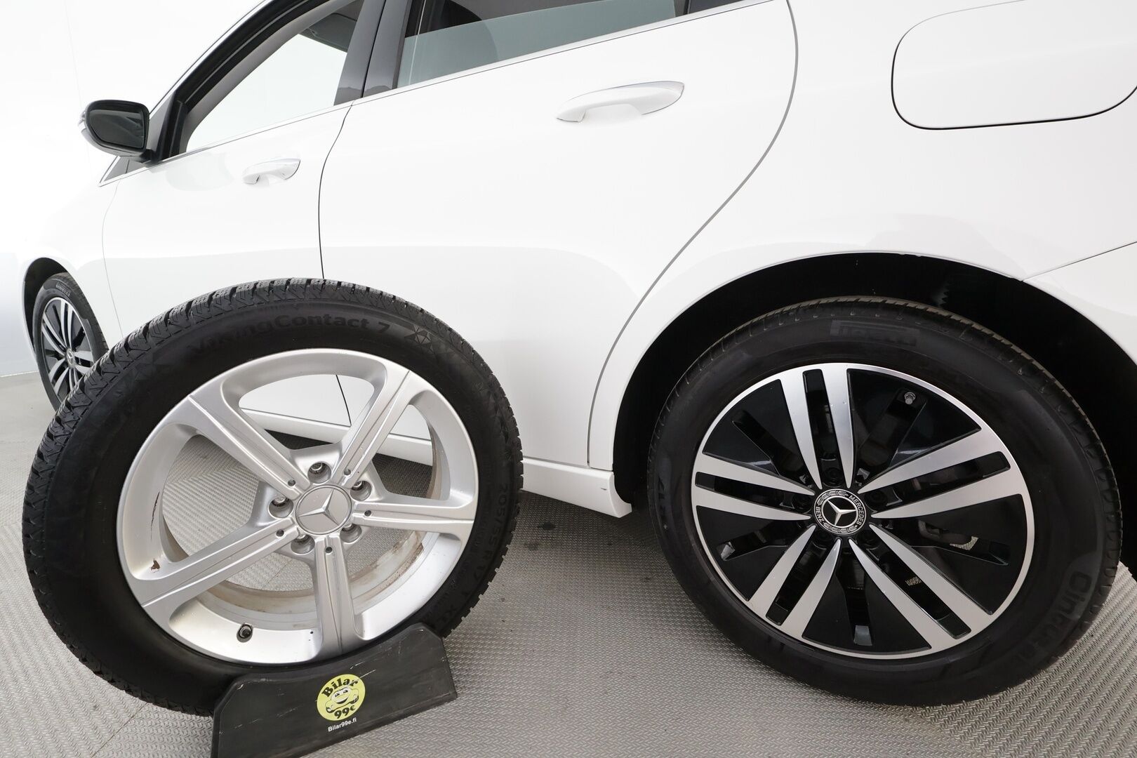 Mercedes-Benz B 2023 250 e A Business Edition * Multibeam LED / Peruutuskamera / Widescreen / Comand Navi / Puolinahkasisusta / Vakkari / Keyless - 1.Om Suomi-auto / Kahdet renkaat aluvanteilla - HULLUT AVAJAISHULINAT KORKOTARJOUS 3,29 %