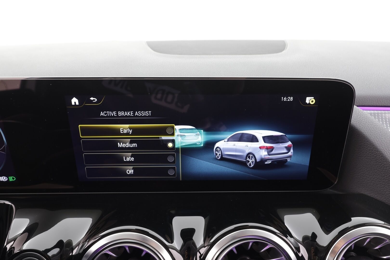 Mercedes-Benz B 2023 250 e A Business Edition * Multibeam LED / Peruutuskamera / Widescreen / Comand Navi / Puolinahkasisusta / Vakkari / Keyless - 1.Om Suomi-auto / Kahdet renkaat aluvanteilla - HULLUT AVAJAISHULINAT KORKOTARJOUS 3,29 %