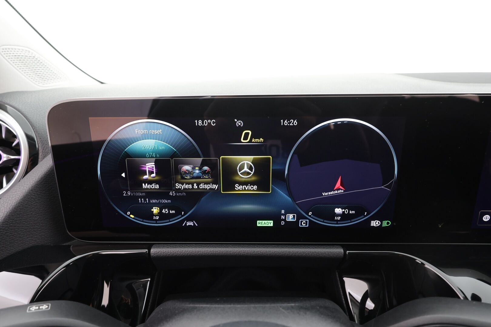 Mercedes-Benz B 2023 250 e A Business Edition * Multibeam LED / Peruutuskamera / Widescreen / Comand Navi / Puolinahkasisusta / Vakkari / Keyless - 1.Om Suomi-auto / Kahdet renkaat aluvanteilla - HULLUT AVAJAISHULINAT KORKOTARJOUS 3,29 %