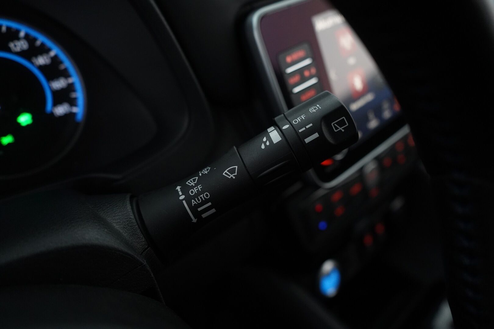 Nissan Leaf 2023 N-Connecta 40 kWh FI  / ACC / Blis / Keyless / 360 kamera / Navi / Ratinlämmitin - Suomi-auto / Kahdet alumiinivanteet renkailla! / Uusi tuulilasi vaihdettu 06/25!