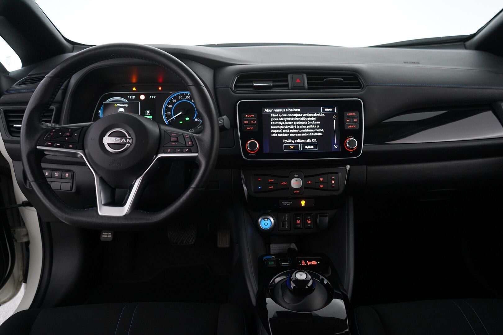 Nissan Leaf 2023 N-Connecta 40 kWh FI  / ACC / Blis / Keyless / 360 kamera / Navi / Ratinlämmitin - Suomi-auto / Kahdet alumiinivanteet renkailla! / Uusi tuulilasi vaihdettu 06/25!