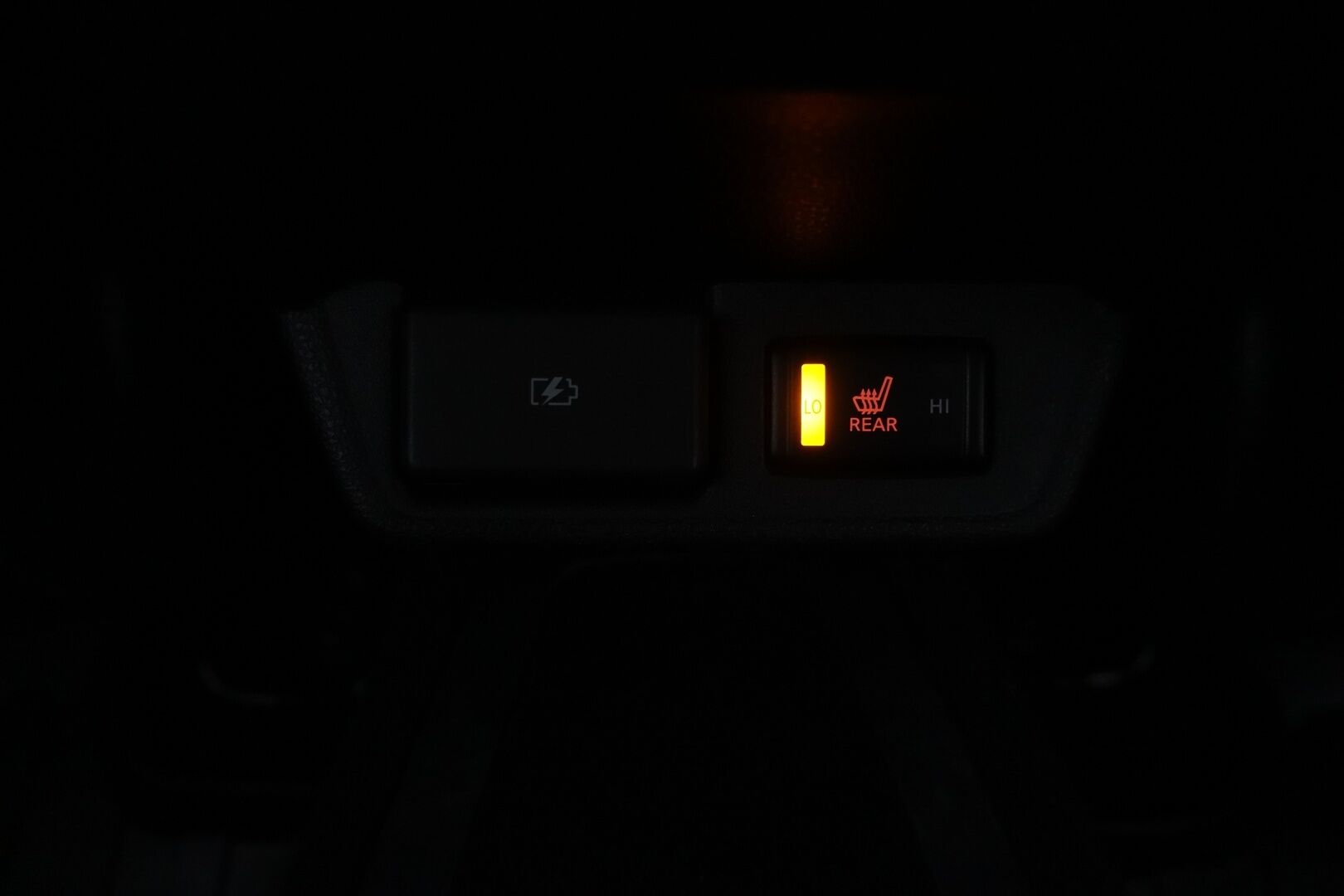 Nissan Leaf 2023 N-Connecta MY22 39 kWh LED FI - | SOH 91,1% | 360° kamera | BLIS | Adaptiivinen vakkari | Lane/Side Assist | LED-valot | Keyless | Ratinlämmitys | 2x renkaat&vanteet |