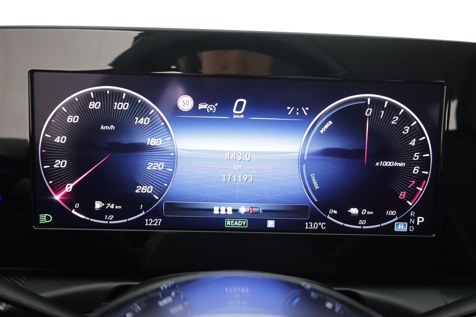 Mercedes-Benz C 2023 300 e T A Business * Distronic Pro / P.kamera / IHC / Puolinahat / Koukku / Sähköluukku / Navi * - 1.Om Suomi-auto / Kahdet renkaat aluvanteilla / Merkkihuollettu