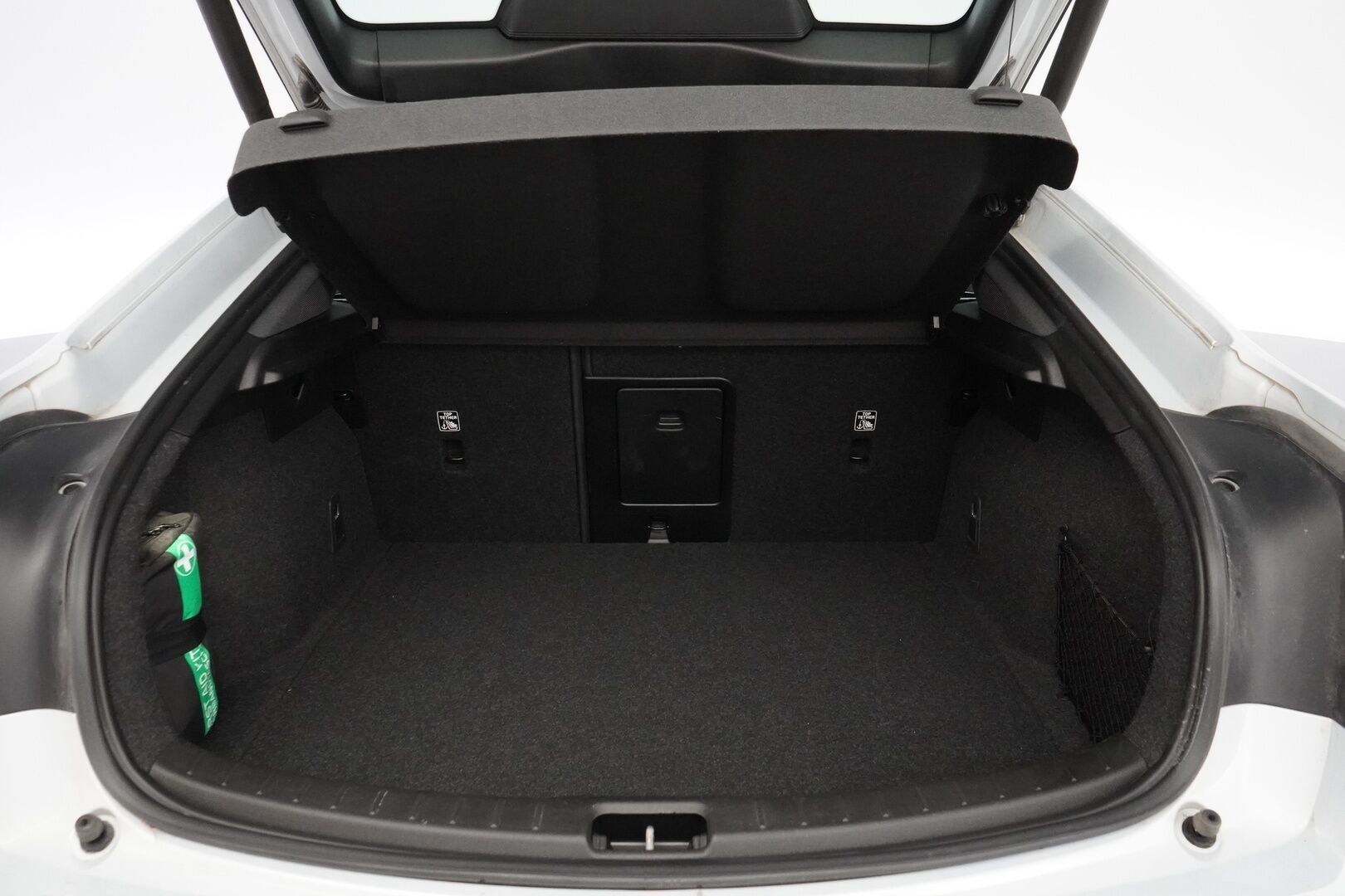 Polestar 2 2023 Standard Range Single Motor, 170kW, 69kWh * ACC / 360 Kamera / Lisälämmitin / Kuskinpenkki muistilla / Pilot assist * - Suomi-auto / SoH 94% / Pilot Lite