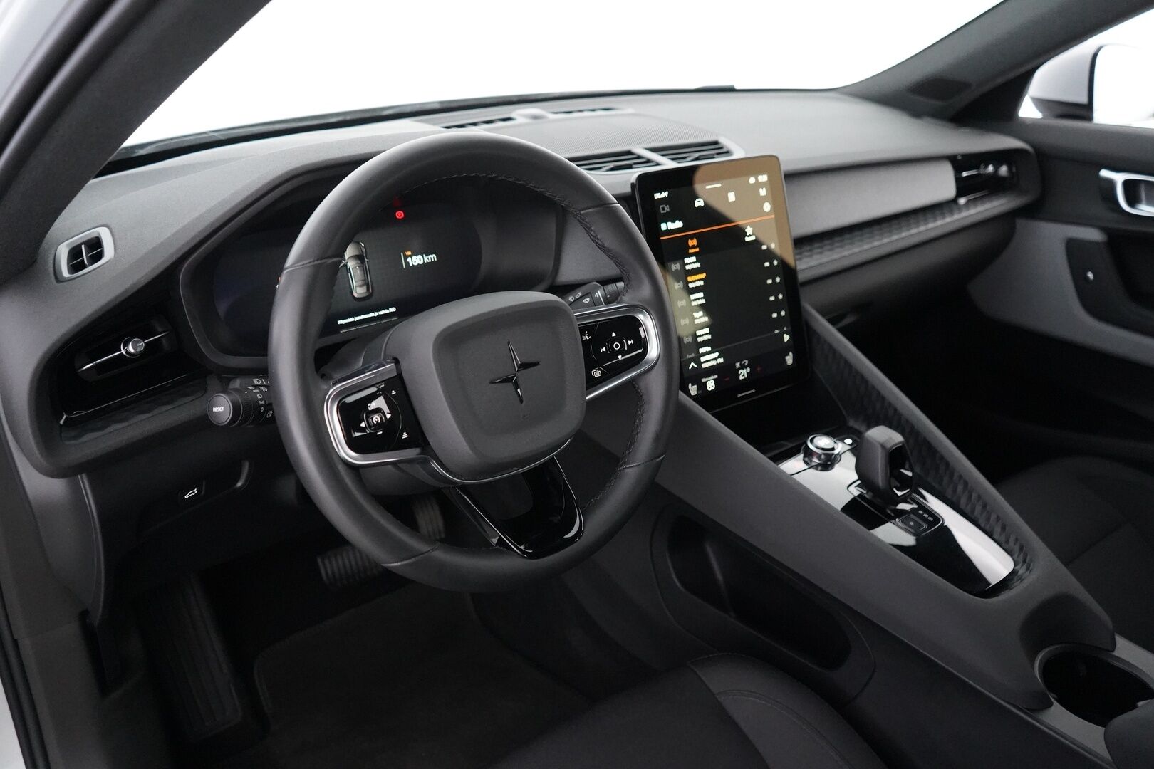 Polestar 2 2023 Standard Range Single Motor, 170kW, 69kWh * ACC / 360 Kamera / Lisälämmitin / Kuskinpenkki muistilla / Pilot assist * - Suomi-auto / SoH 94% / Pilot Lite