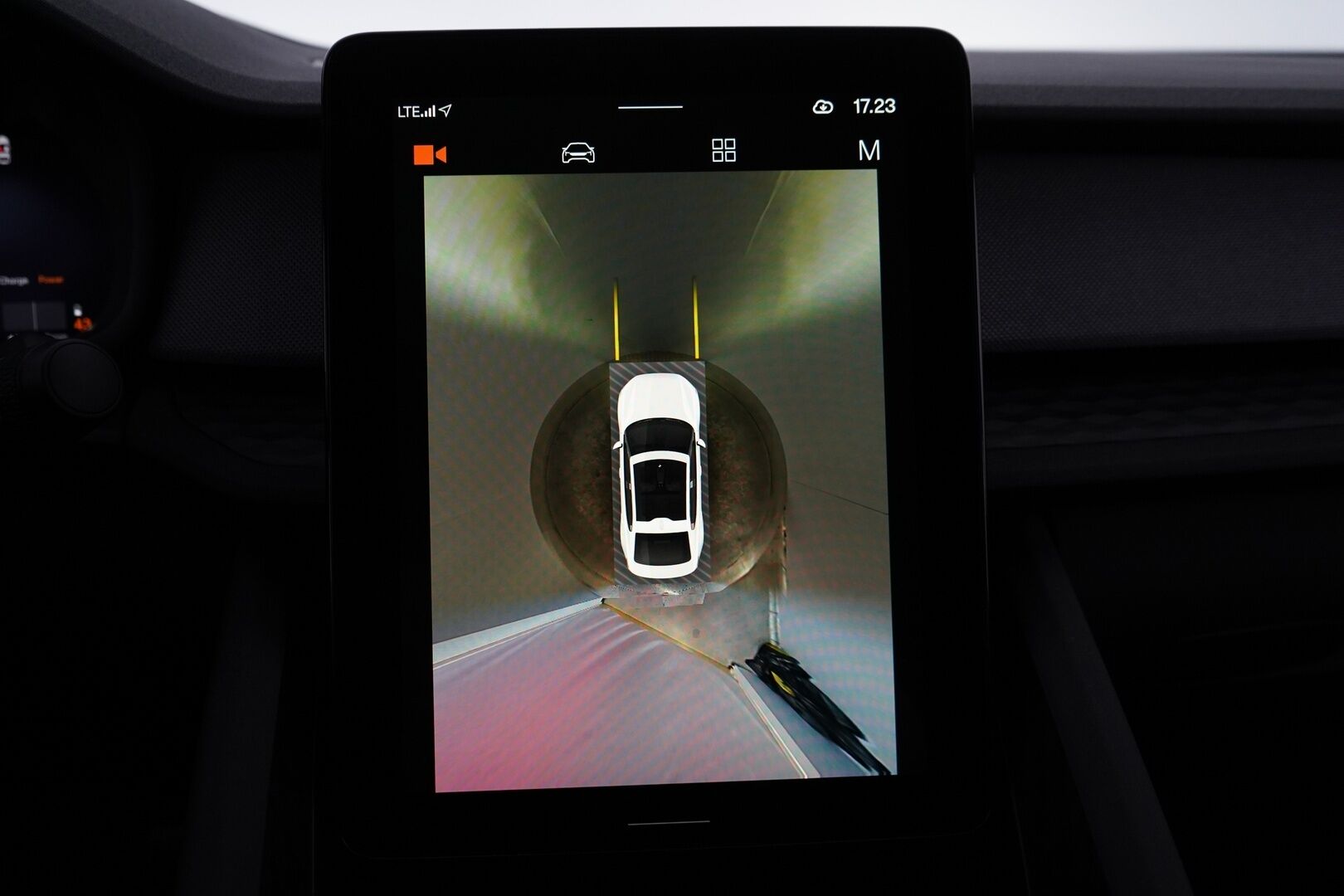 Polestar 2 2023 Standard Range Single Motor, 170kW, 69kWh * ACC / 360 Kamera / Lisälämmitin / Kuskinpenkki muistilla / Pilot assist * - Suomi-auto / SoH 94% / Pilot Lite