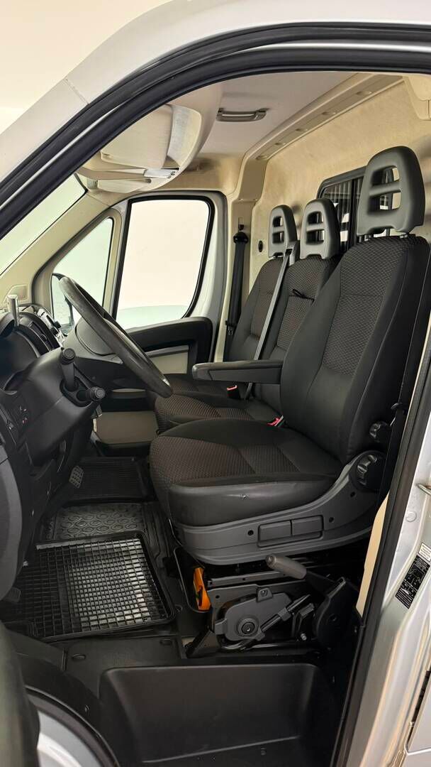 Peugeot Boxer 2016 335 L2H1 HDi 110 FAP - Juuri huollettu | Vakionopeudensäädin | Vetokoukku | Webasto |Lohkolämmitin sisäpistokkeella | Huoltokirja | ALV vähennyskelpoinen