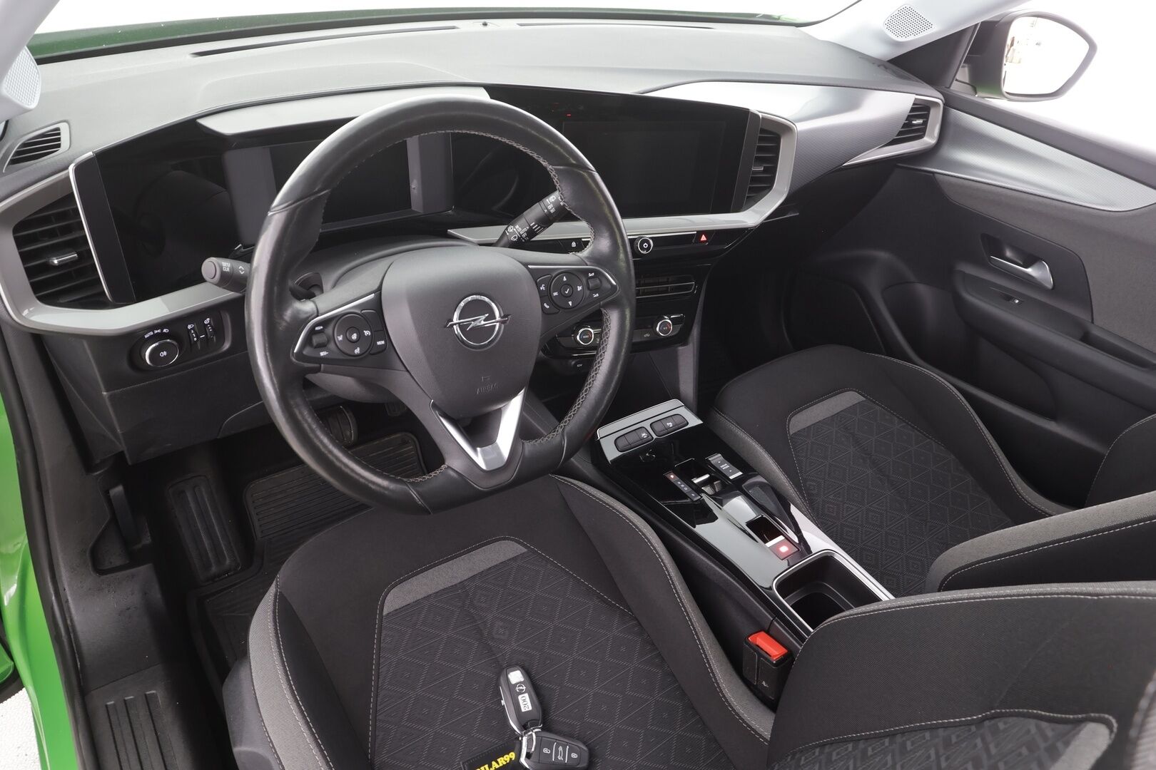 Opel Mokka-e 2023 Comfort 136 automaatti - | LED | 360-Kamera | Digimittaristo | Vakkari | Bluetooth | Suomi-auto | Kahdet Renkaat | Merkkihuollettu |