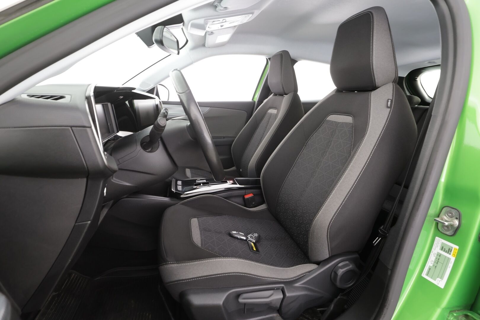 Opel Mokka-e 2023 Comfort 136 automaatti - | LED | 360-Kamera | Digimittaristo | Vakkari | Bluetooth | Suomi-auto | Kahdet Renkaat | Merkkihuollettu |