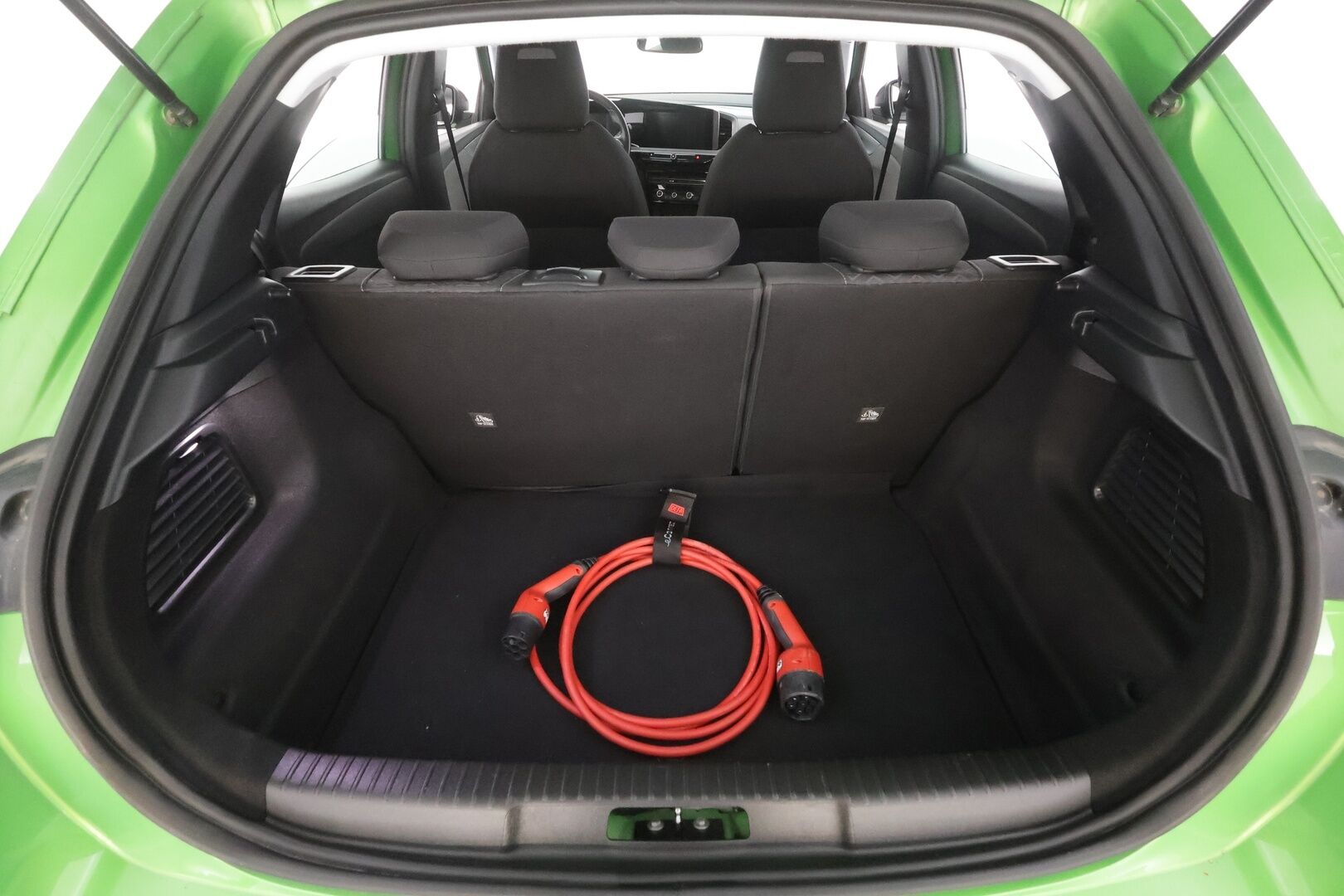 Opel Mokka-e 2023 Comfort 136 automaatti - | LED | 360-Kamera | Digimittaristo | Vakkari | Bluetooth | Suomi-auto | Kahdet Renkaat | Merkkihuollettu |