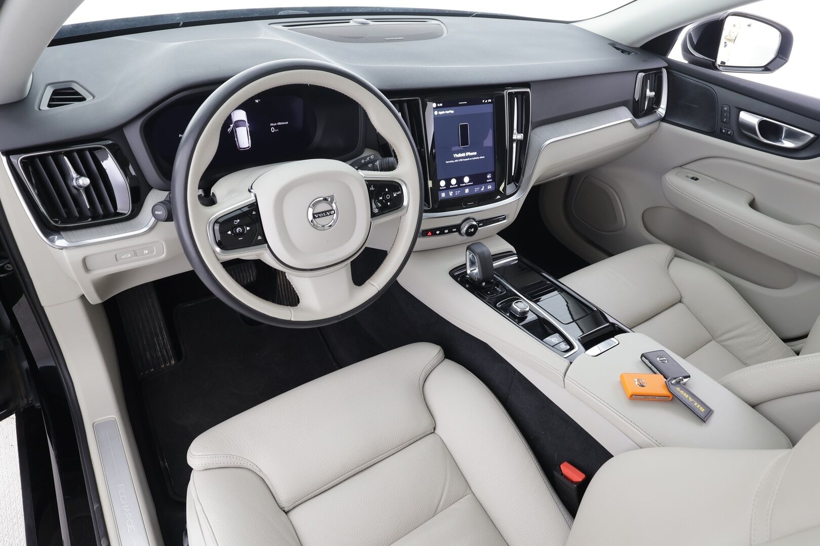 Volvo V60 2023 T6 AWD Long Range Plus Bright aut - | ACC | Koukku | Harman/Kardon | Sporttinahat muistilla | Full-LED Active | P.kamera | Pilot Assist | Keyless | Merkkihuollot | 1-om suomiauto | 
