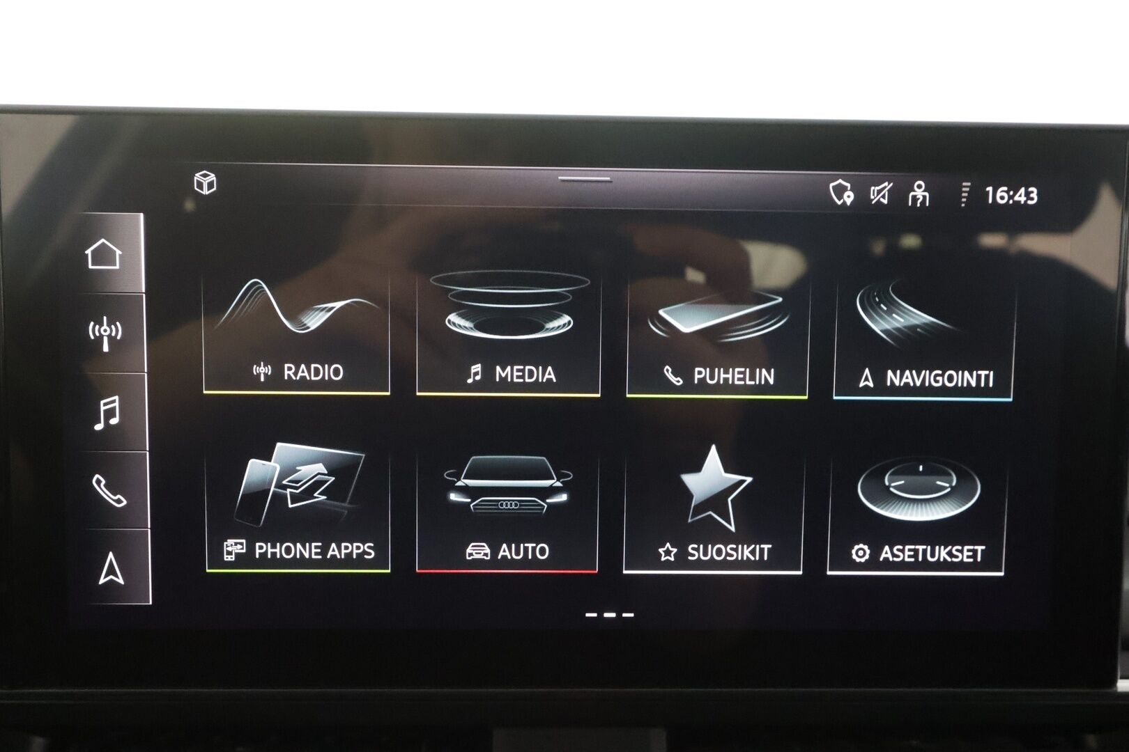 Audi A4 2023 Avant Progress 40 TFSI 150 kW MHEV quattro S tronic - 1.Om Suomi-auto | ACC | Webasto | Matrix-LED | P.Kamera | Urheiluistuimet | Digimittaristo | Apple&Android | Kahdet Renkaat | Merkkihuollettu