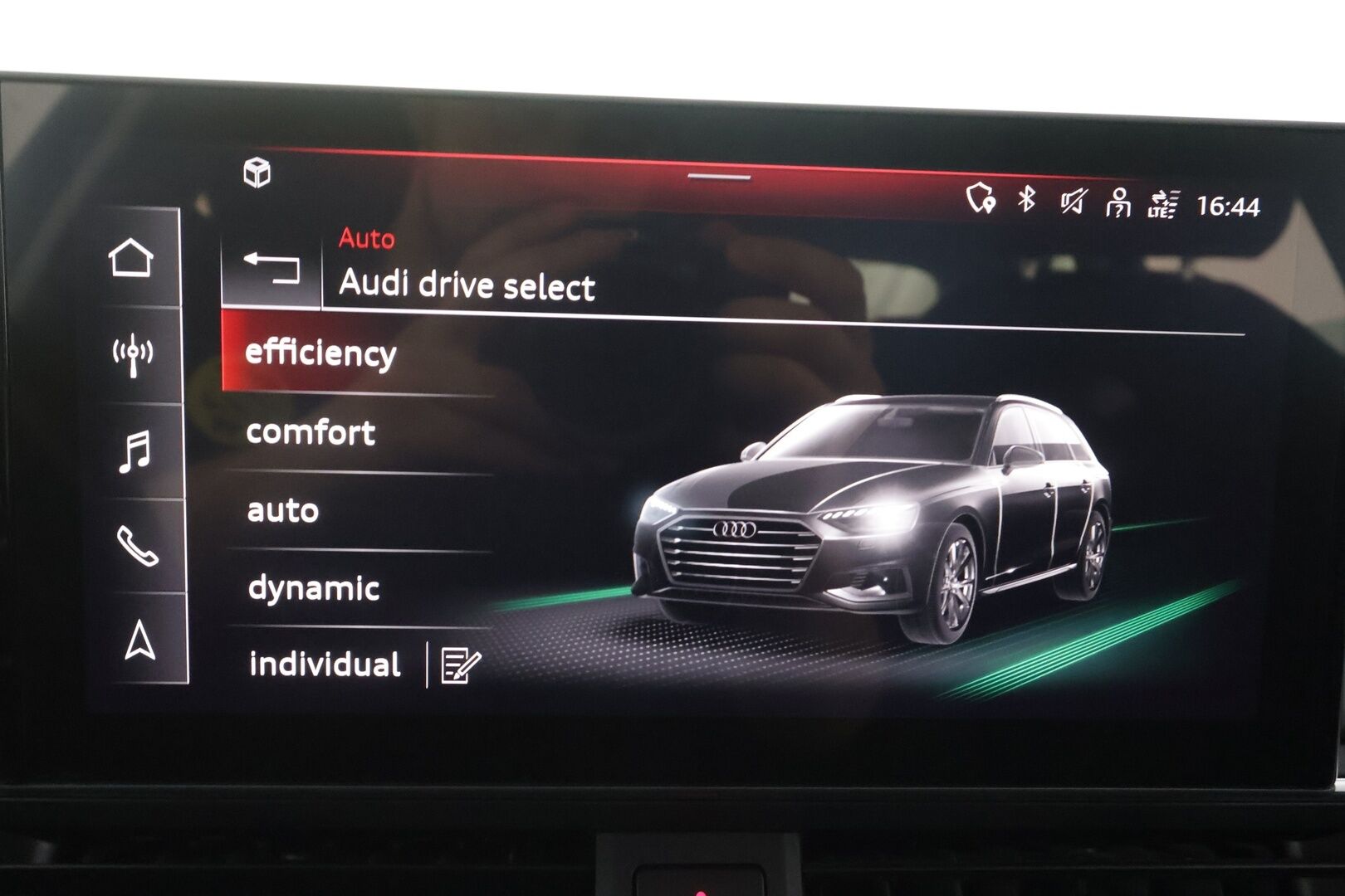 Audi A4 2023 Avant Progress 40 TFSI 150 kW MHEV quattro S tronic - 1.Om Suomi-auto | ACC | Webasto | Matrix-LED | P.Kamera | Urheiluistuimet | Digimittaristo | Apple&Android | Kahdet Renkaat | Merkkihuollettu